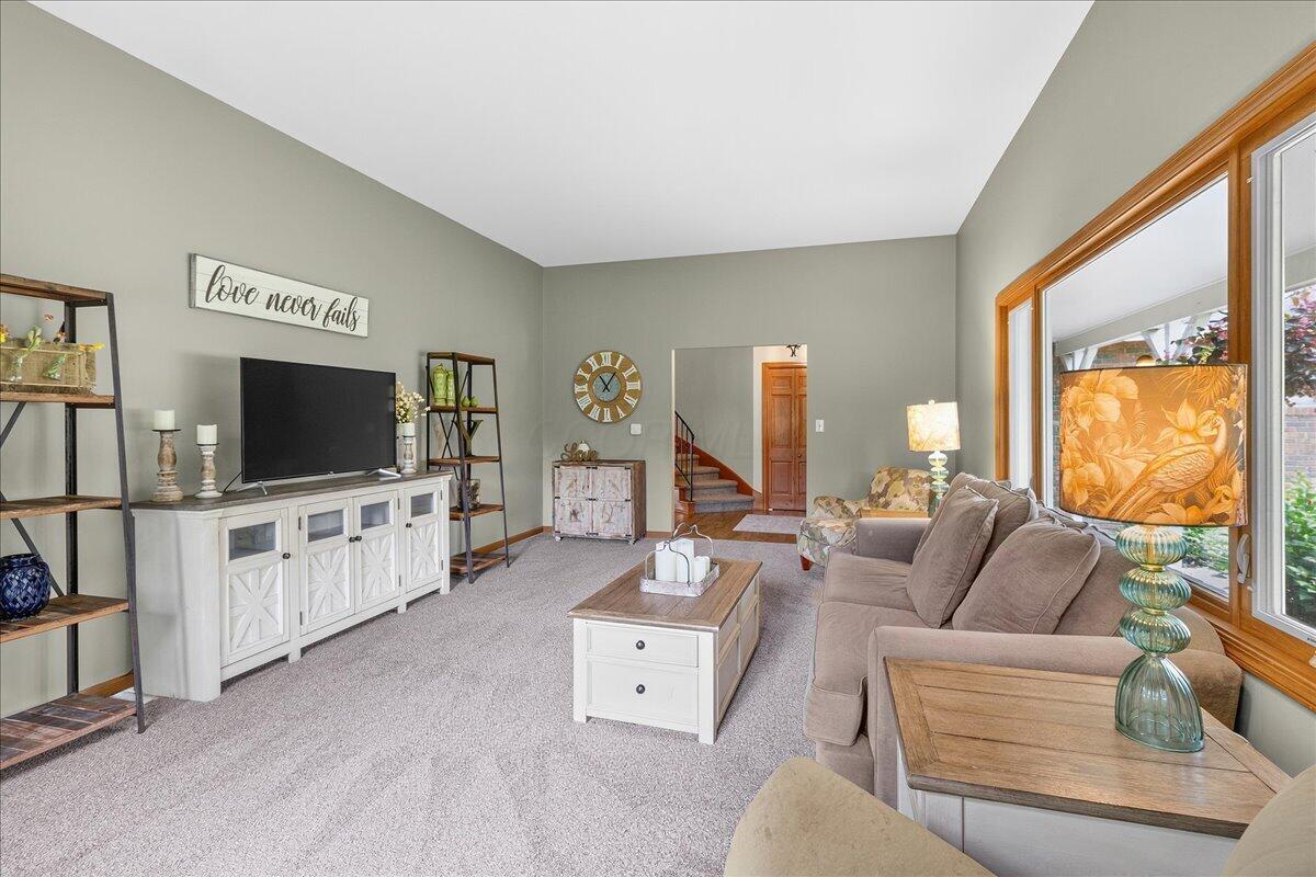 20451 Orchard Road Property Photo 7