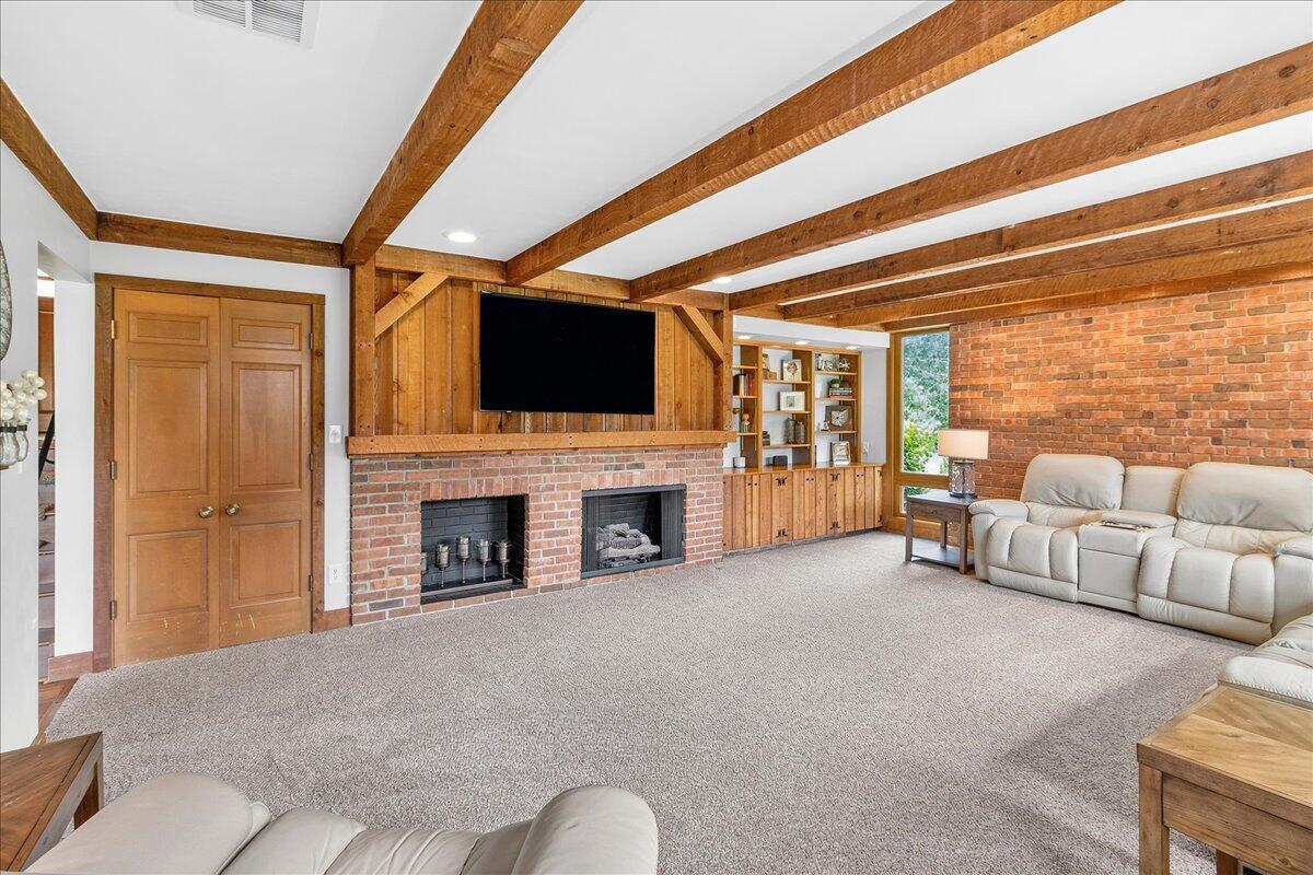 20451 Orchard Road Property Photo 17