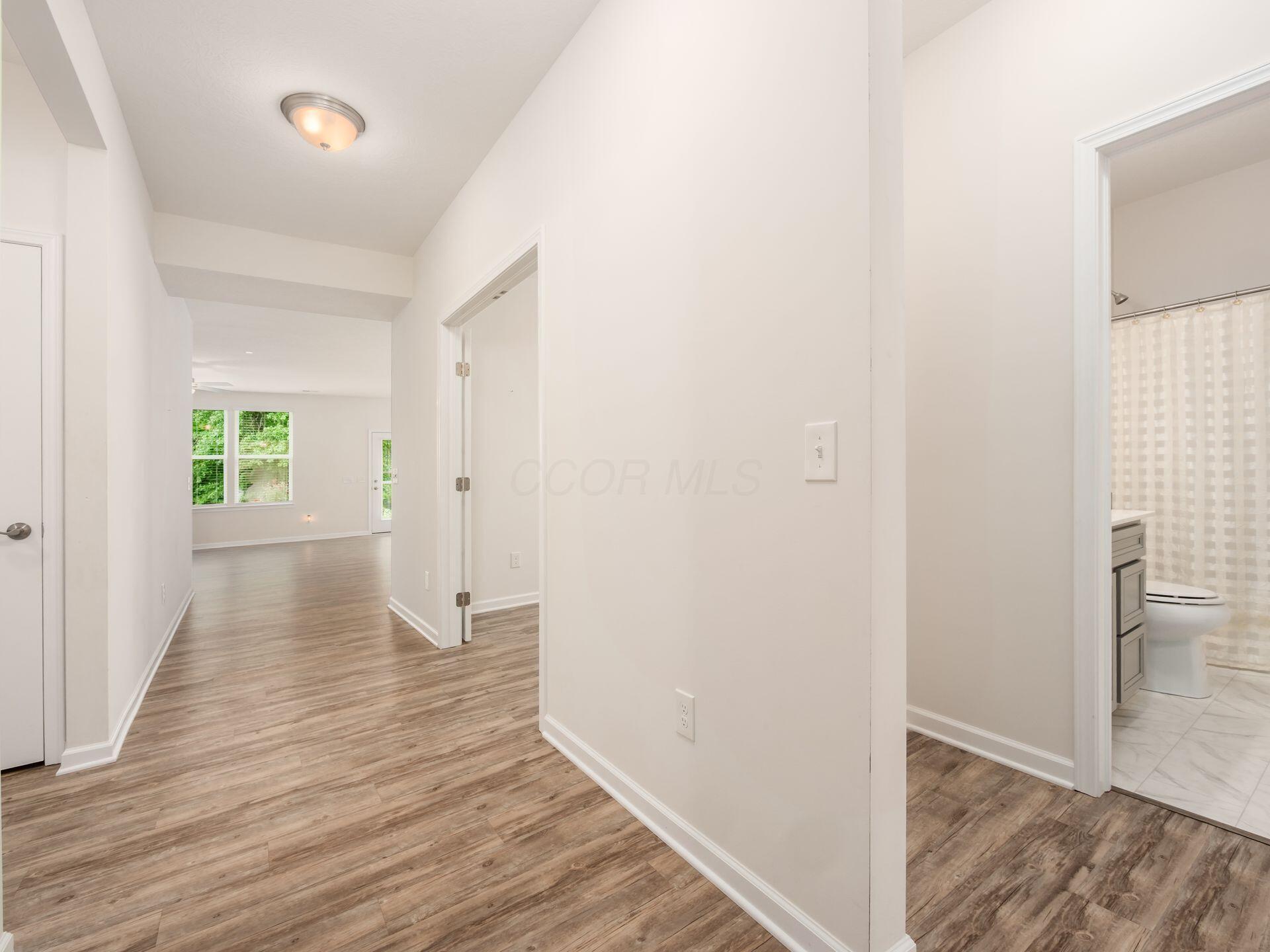 5782 Knob Creek Drive Property Photo 5