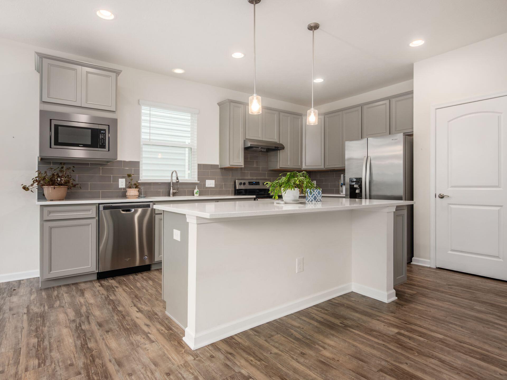 5782 Knob Creek Drive Property Photo 8