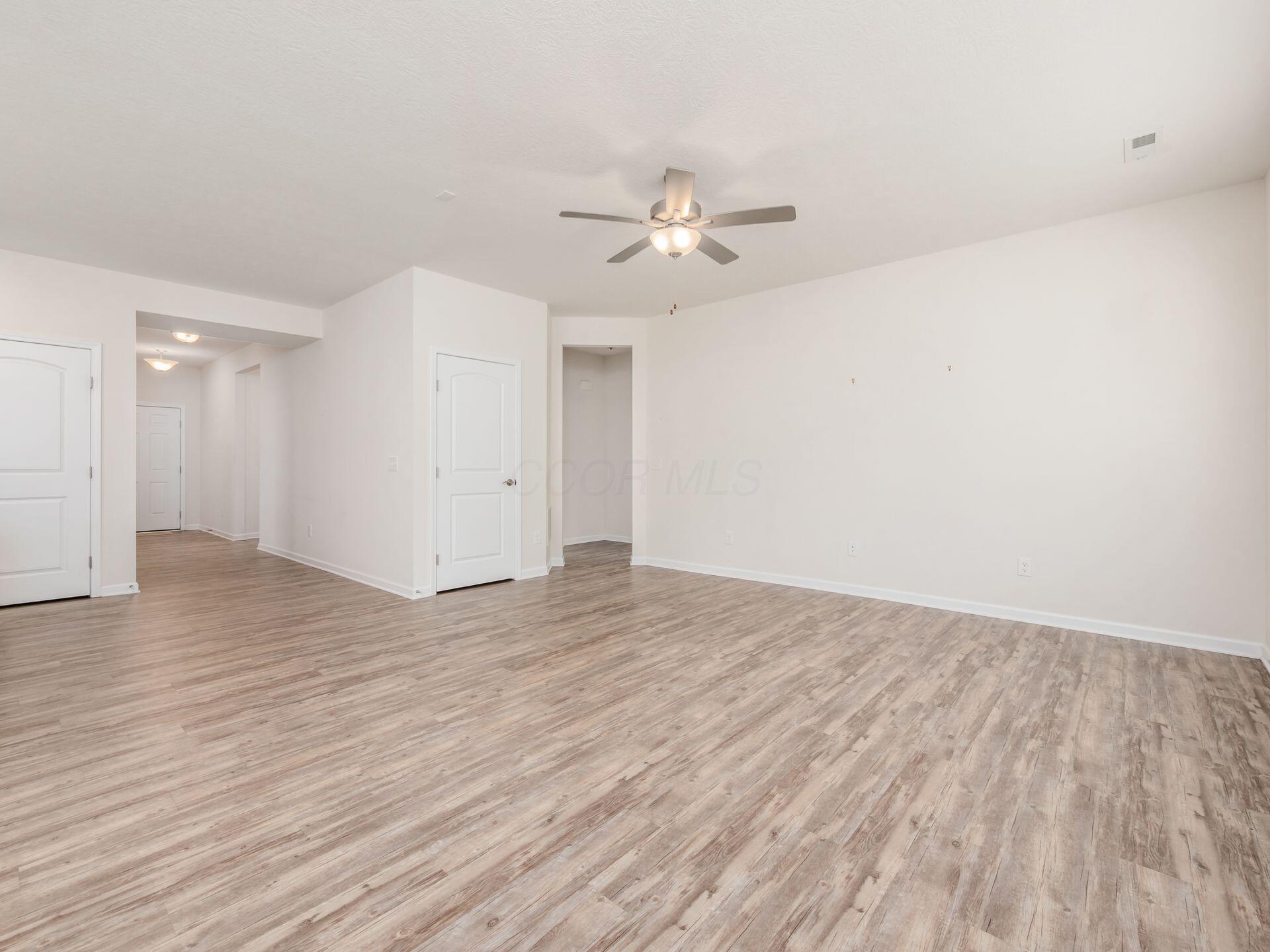 5782 Knob Creek Drive Property Photo 20