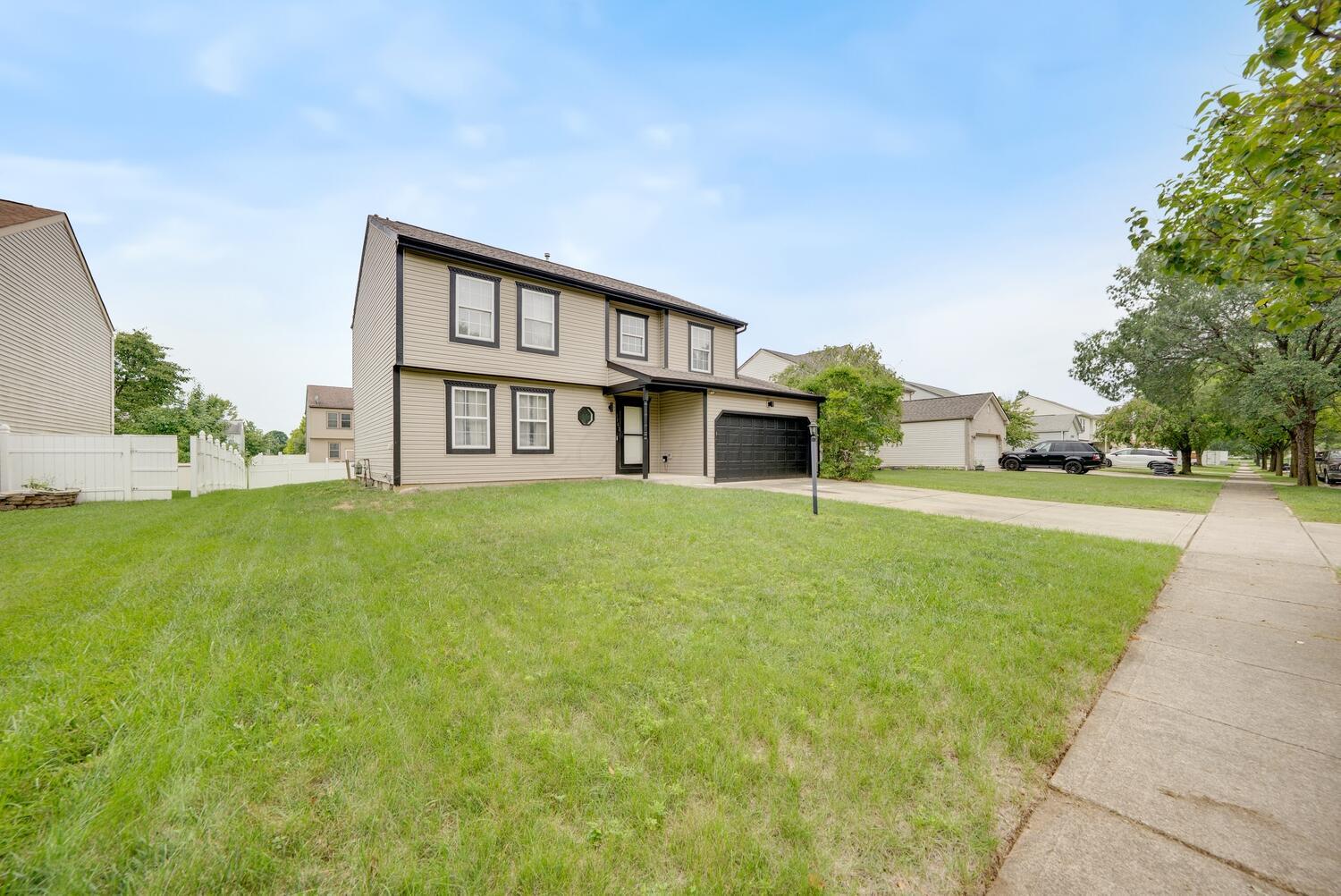 3783 Kersdale Place Property Photo 2