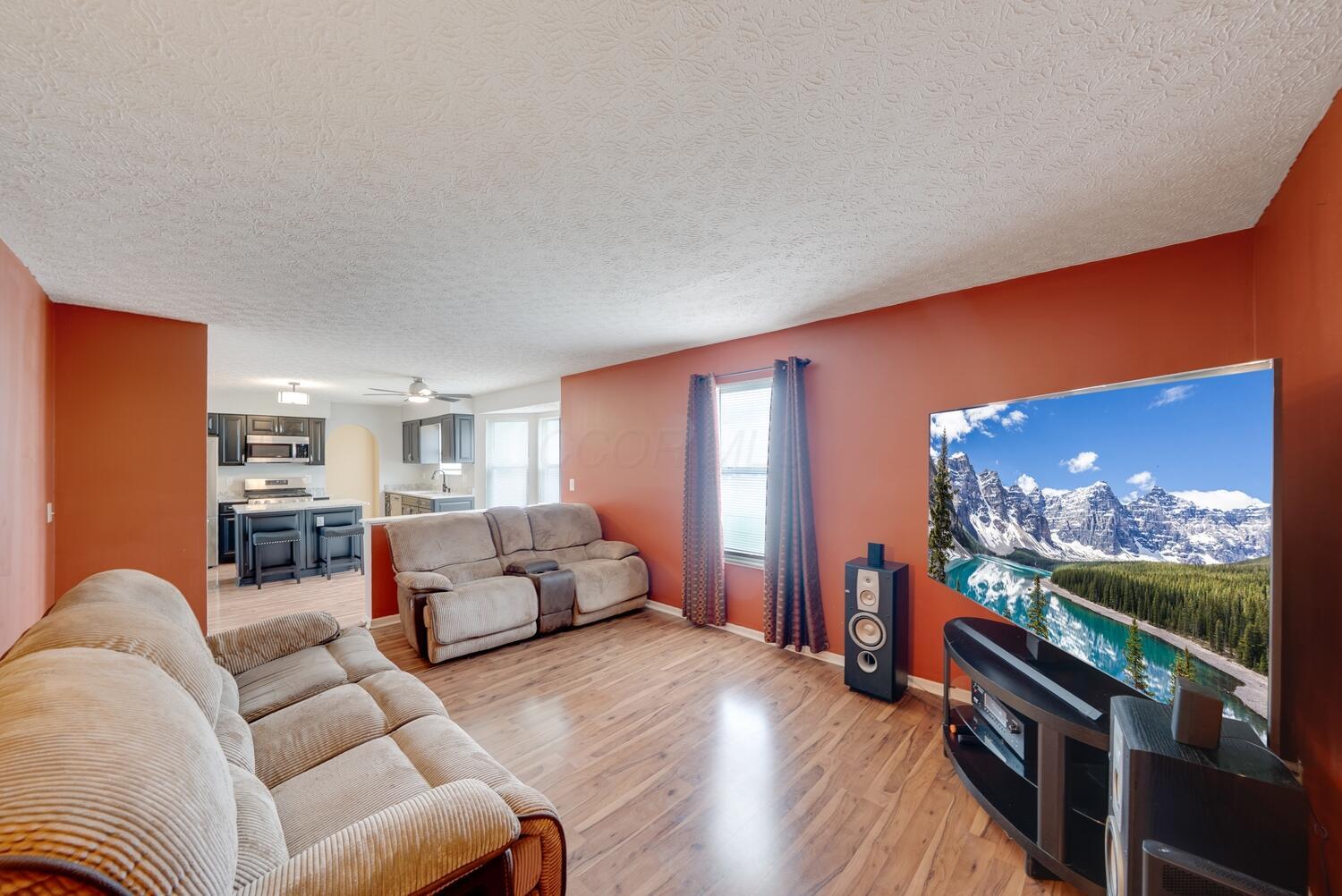 3783 Kersdale Place Property Photo 11