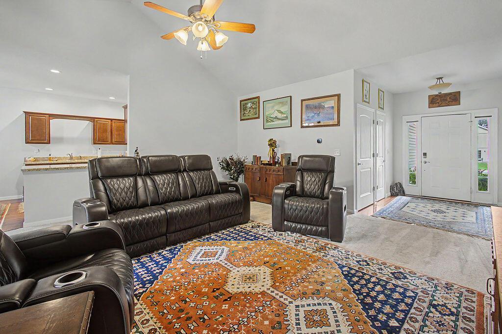 522 A Hickory Lane Property Photo 6