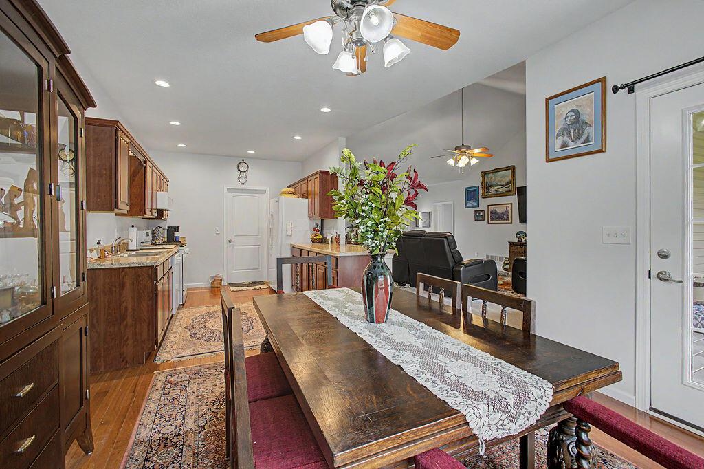 522 A Hickory Lane Property Photo 8