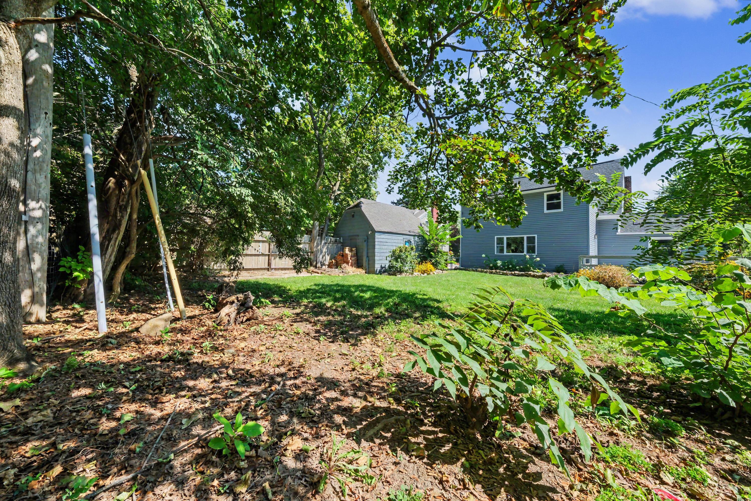667 King Avenue Property Photo 14
