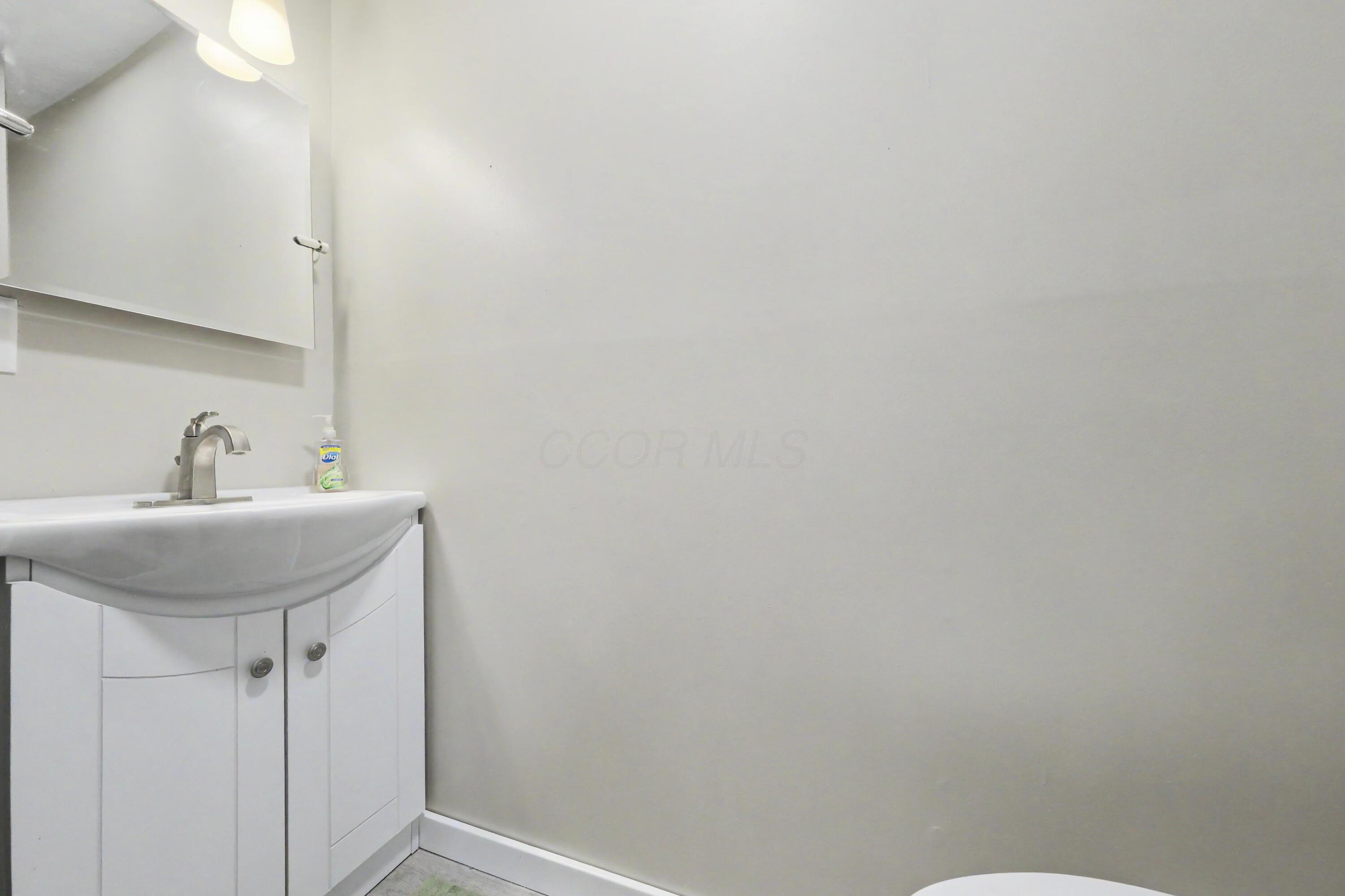 667 King Avenue Property Photo 37