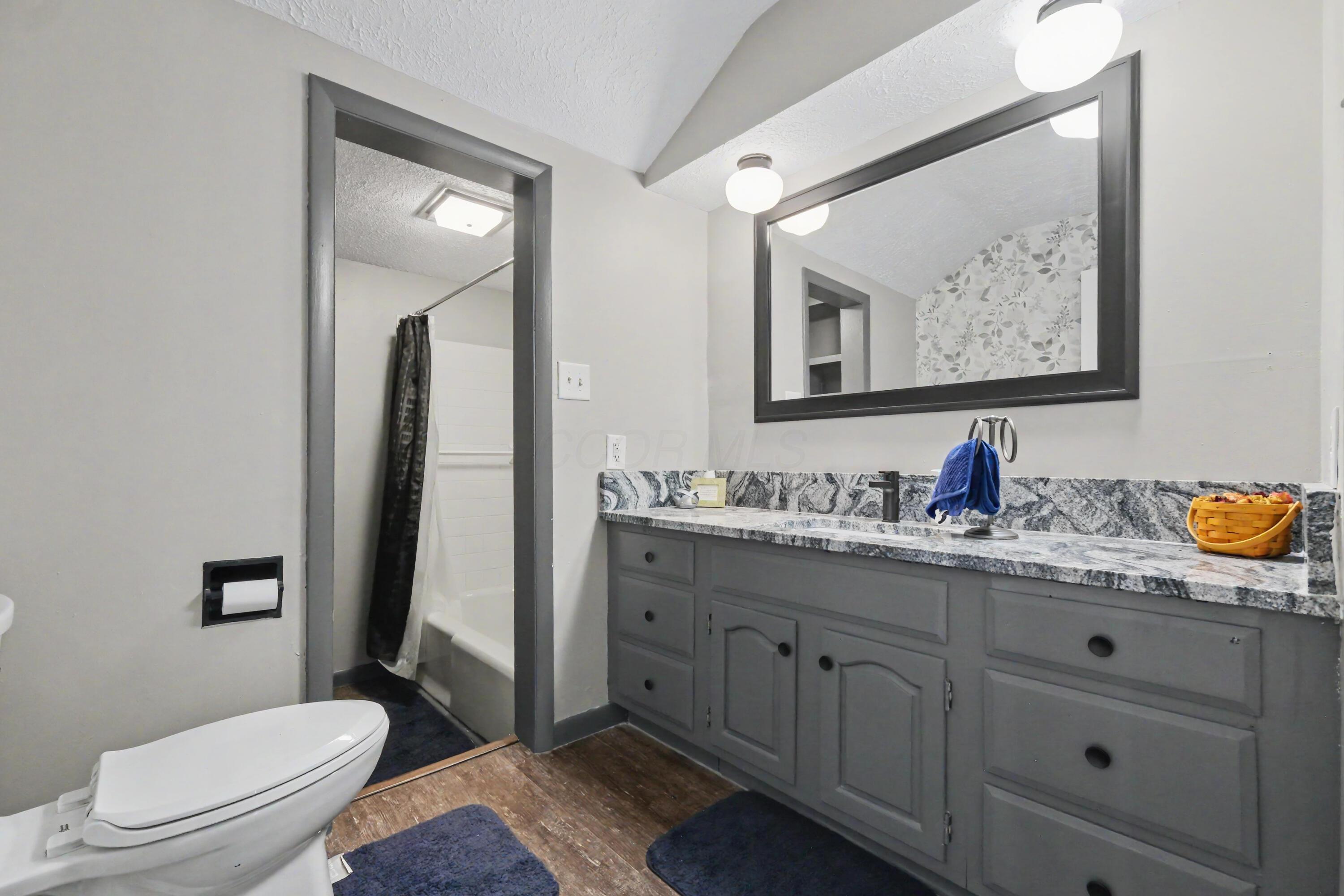 667 King Avenue Property Photo 38