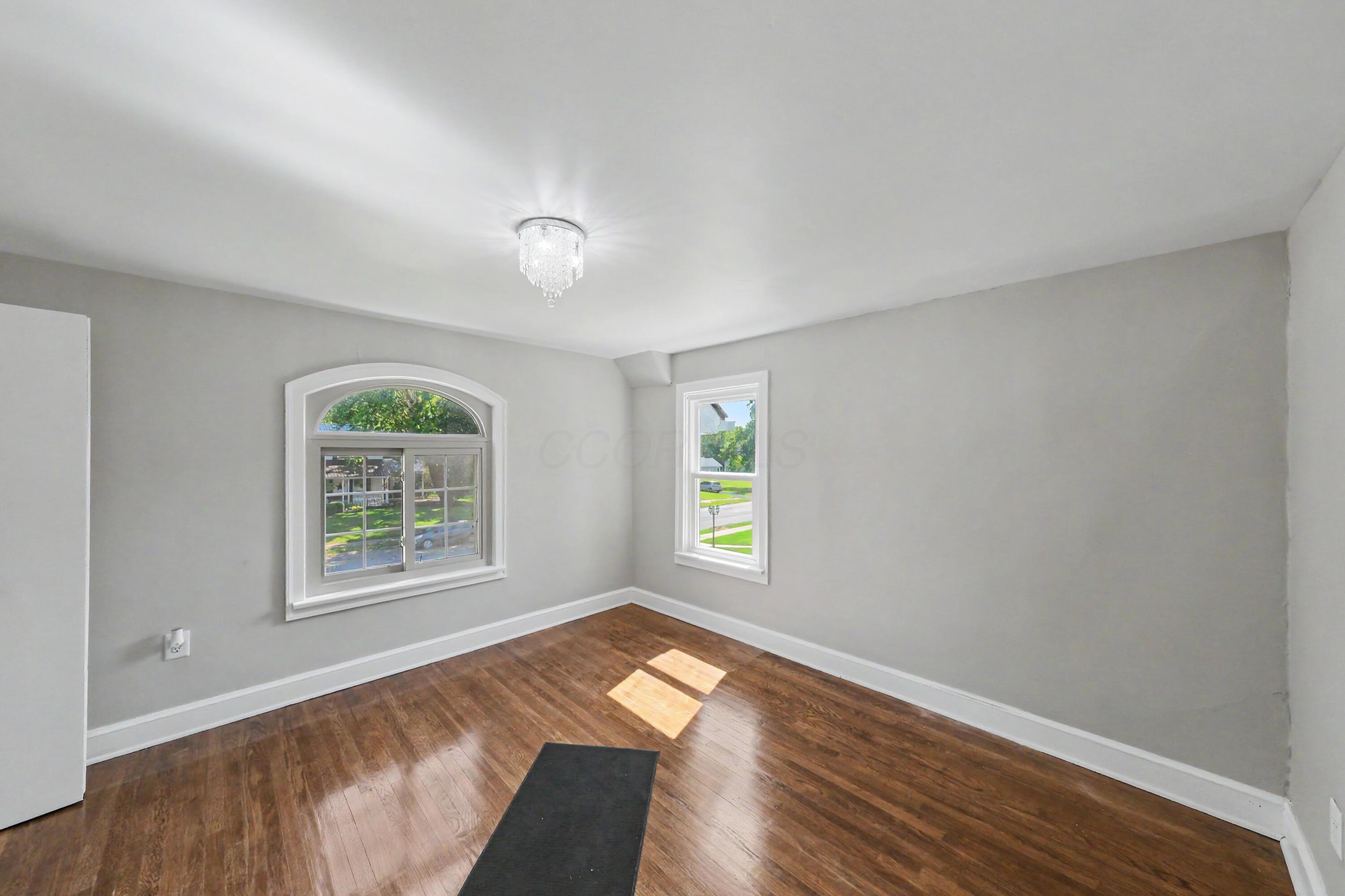 667 King Avenue Property Photo 46
