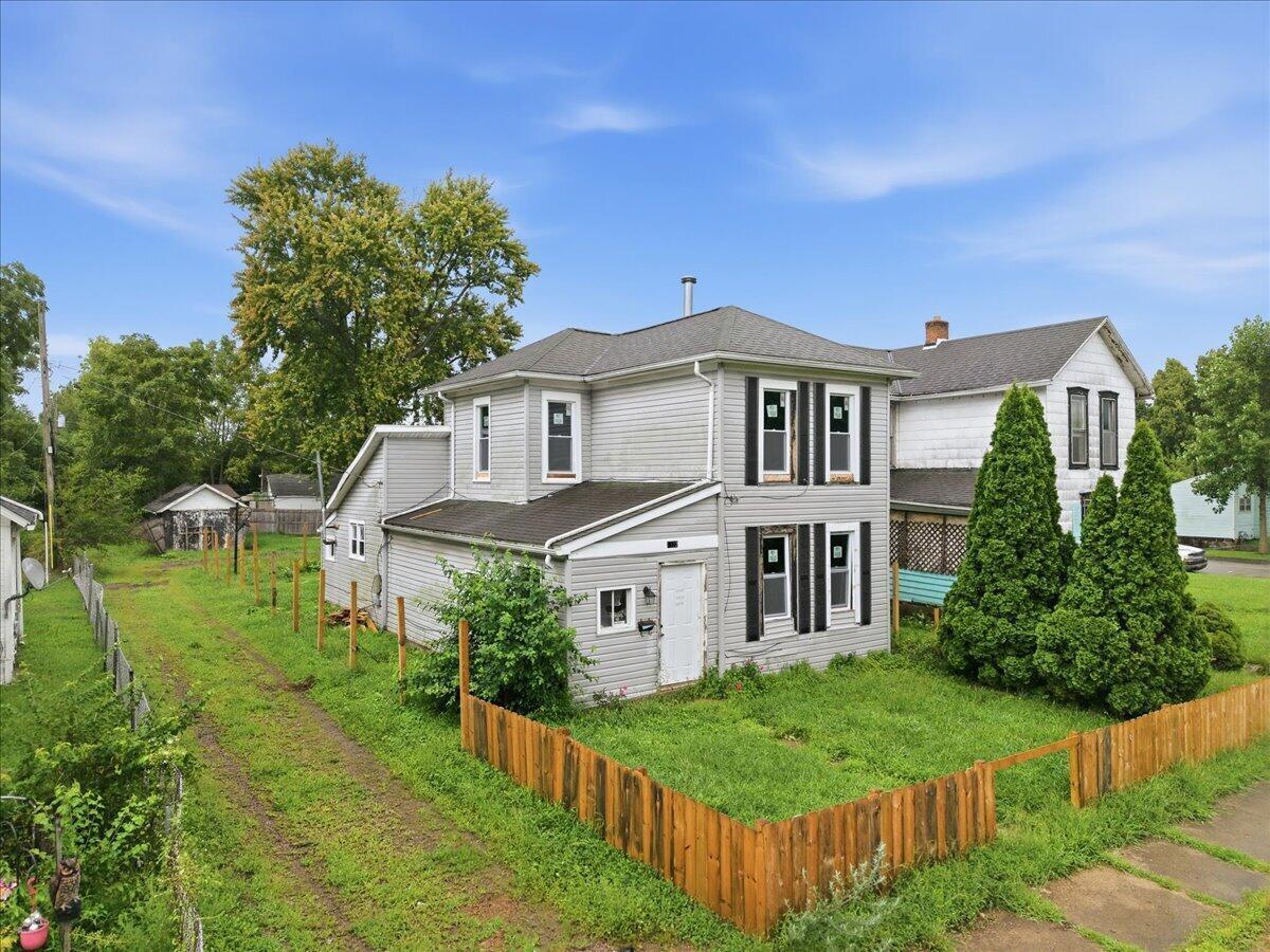 1322 Linden Avenue Property Photo 2