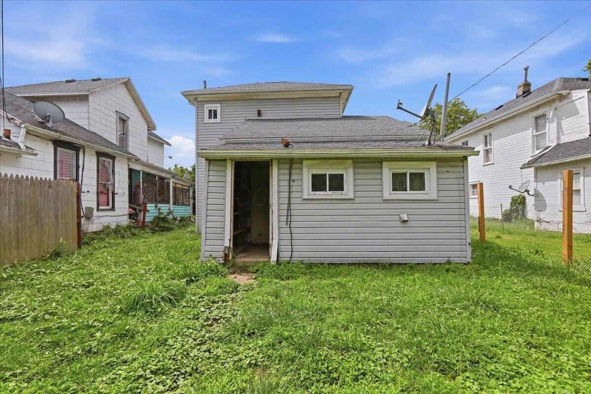 1322 Linden Avenue Property Photo 4