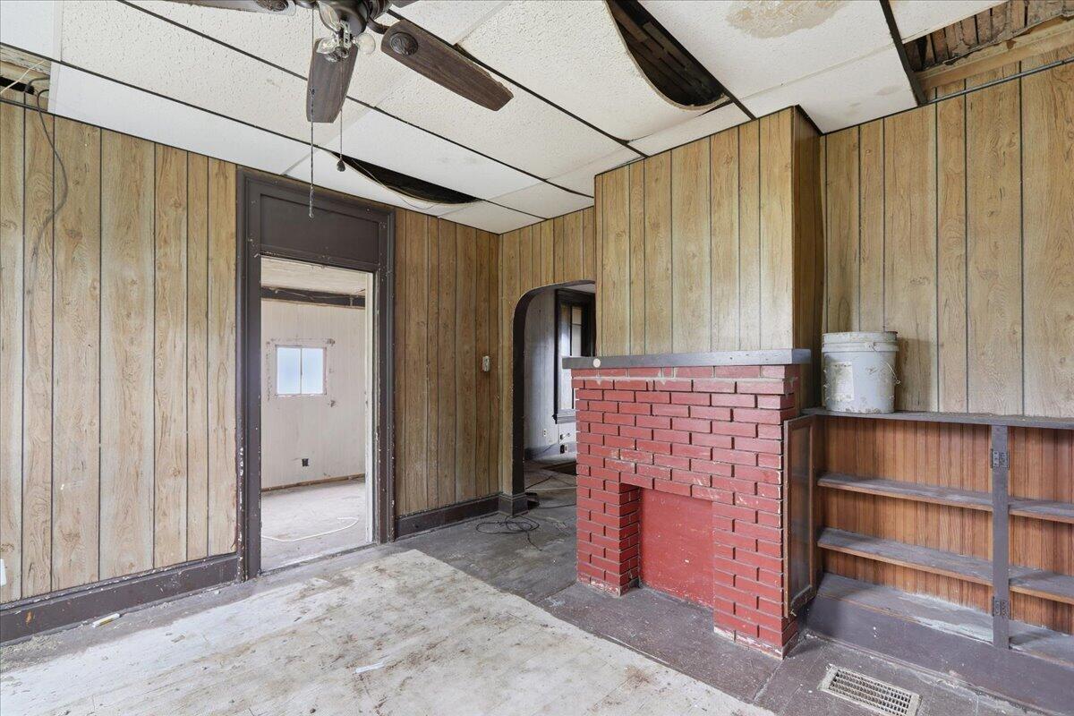 1322 Linden Avenue Property Photo 21