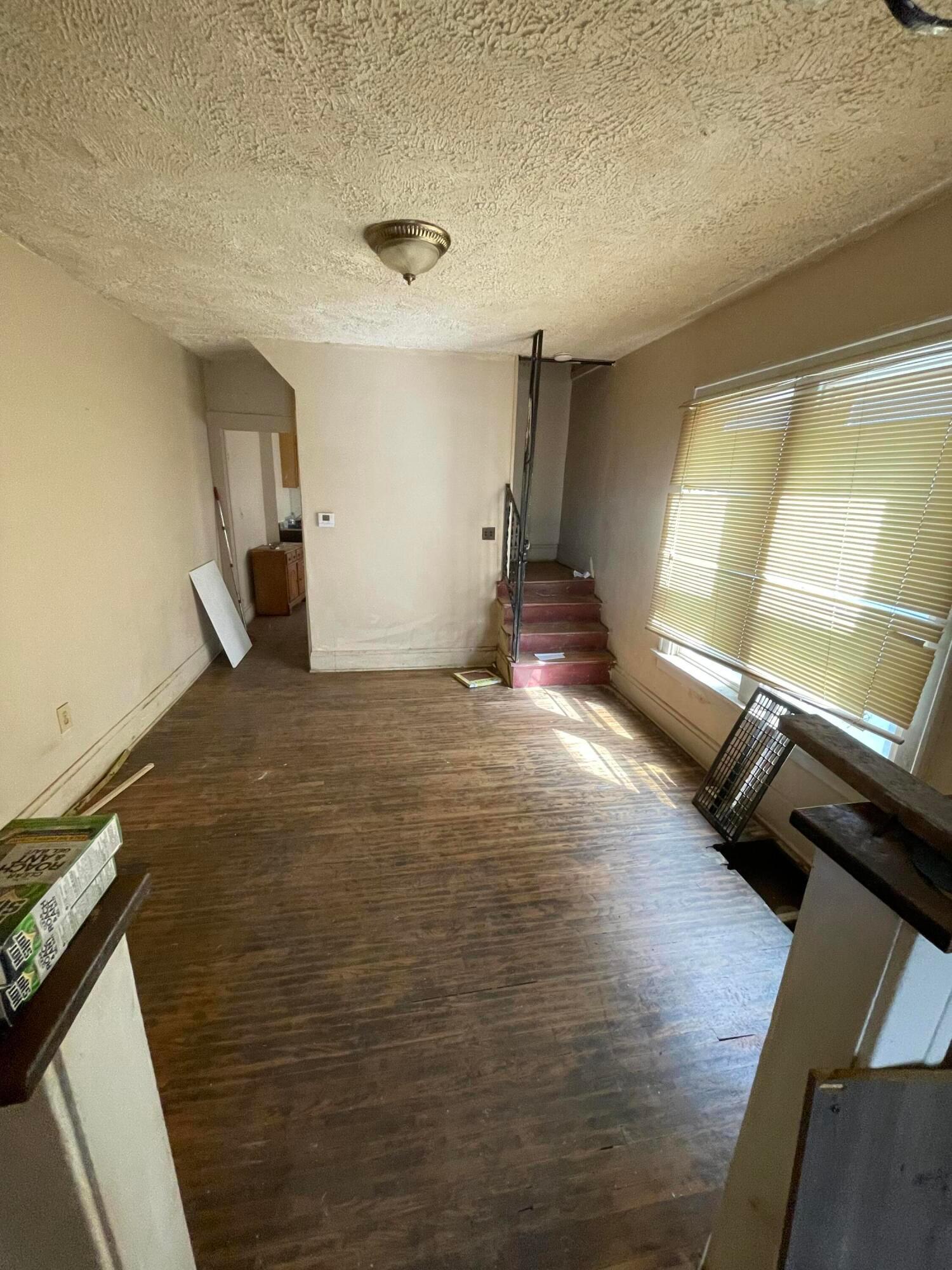 790 E Starr Avenue Property Photo 5
