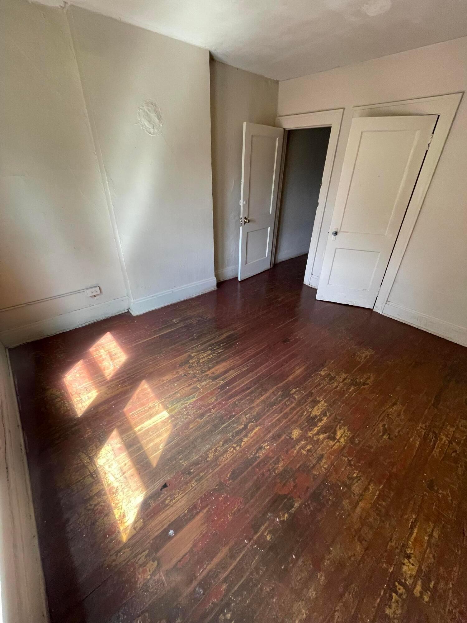 790 E Starr Avenue Property Photo 13