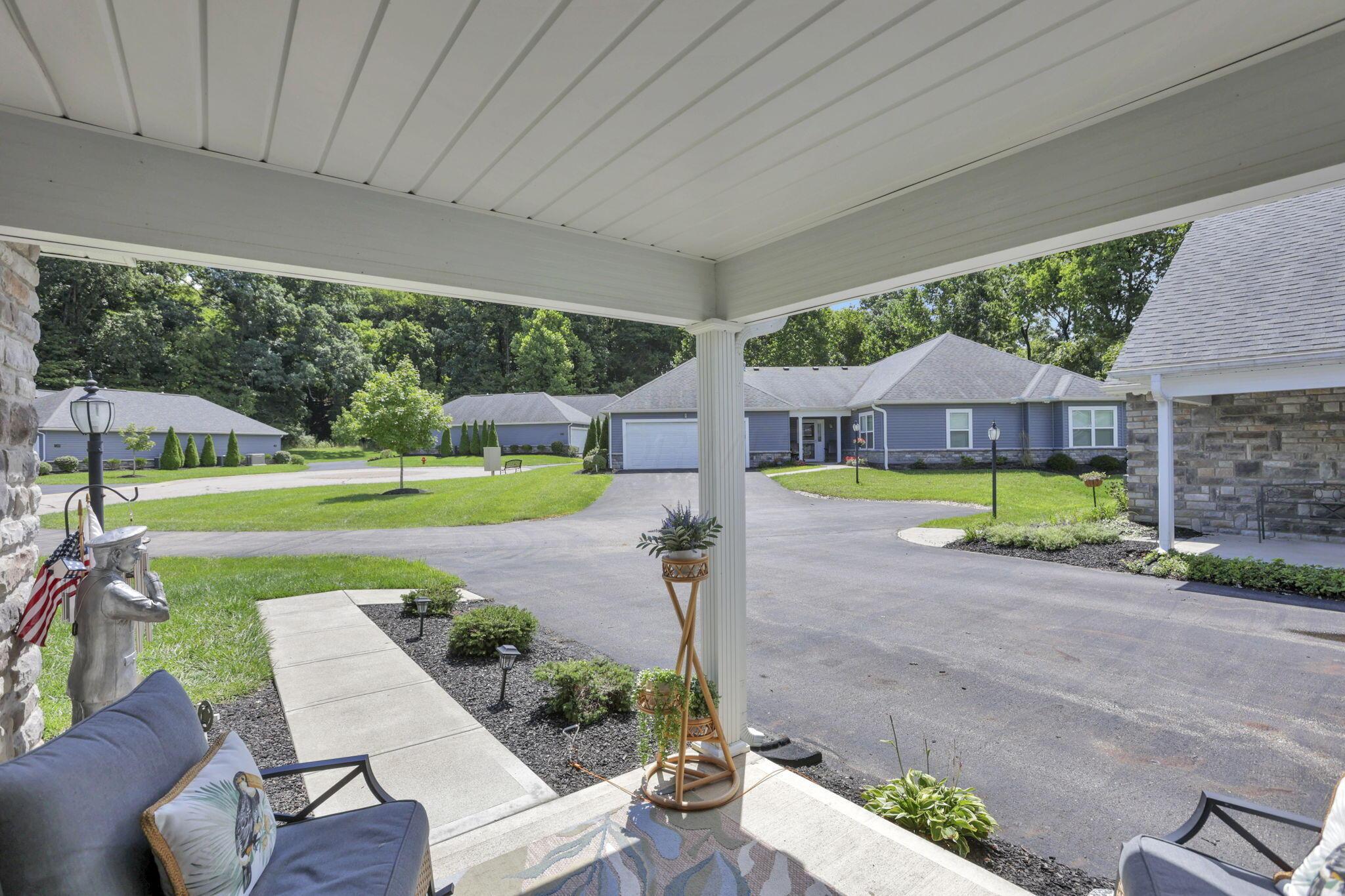 1361 Epworth Forest Drive Property Photo 4