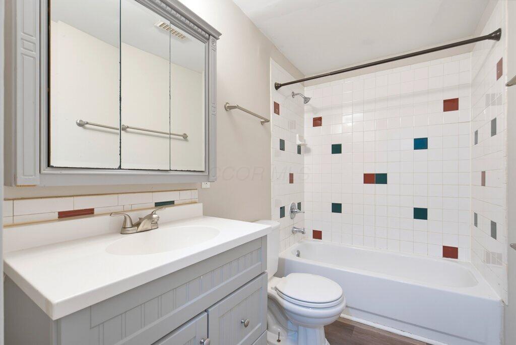 3804 Big Walnut Drive Property Photo 10