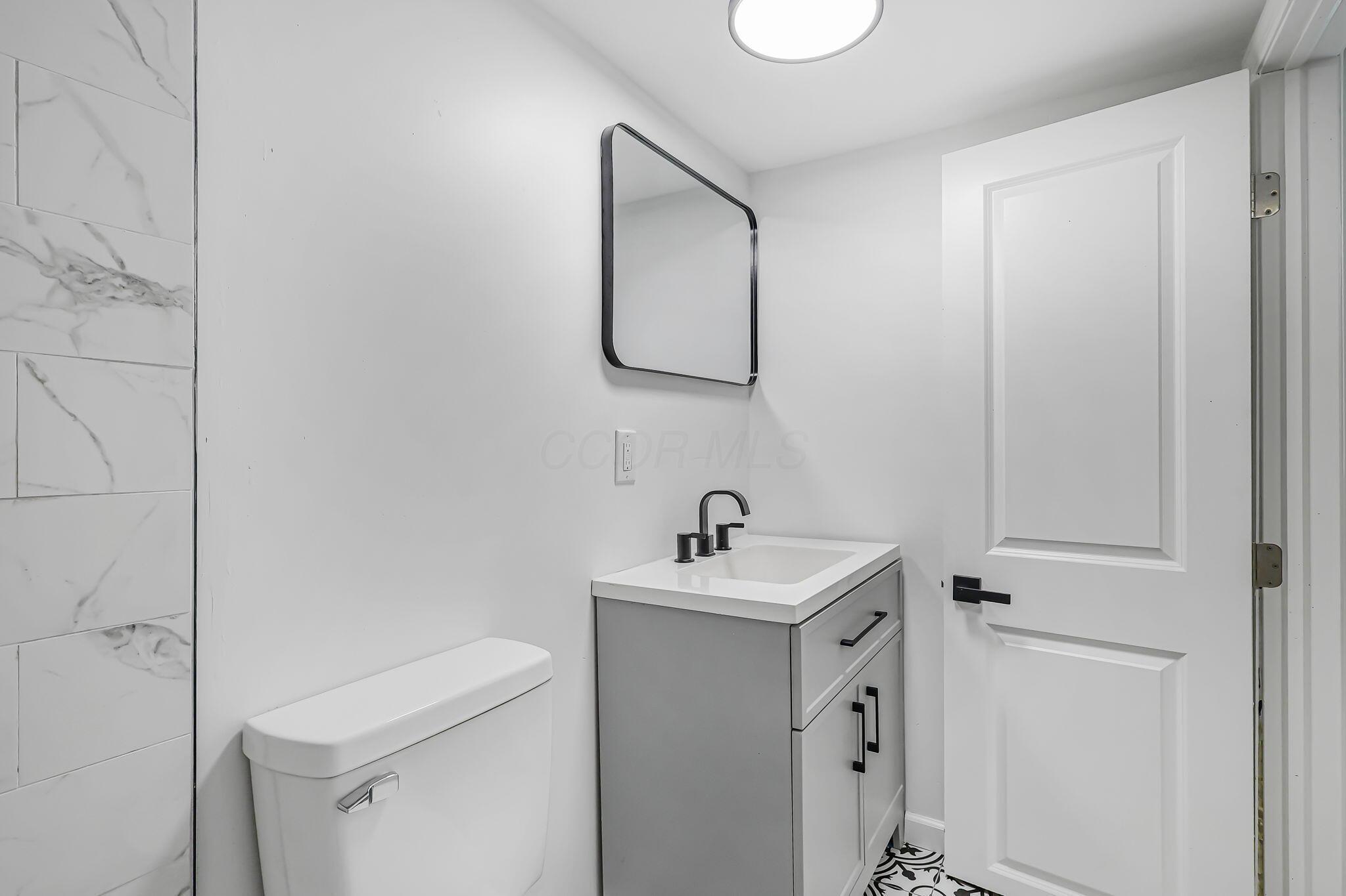 2461 Bremen Street Property Photo 19