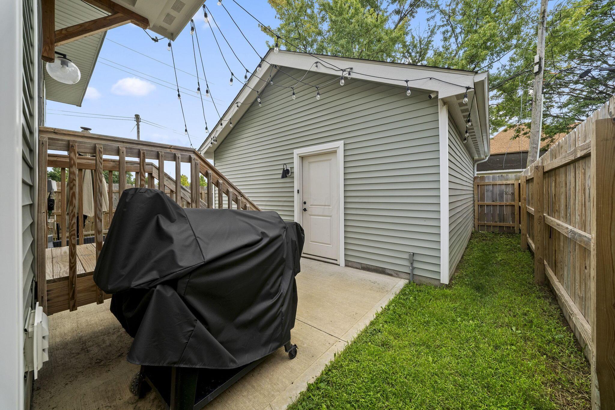 481 N Monroe Avenue Property Photo 20