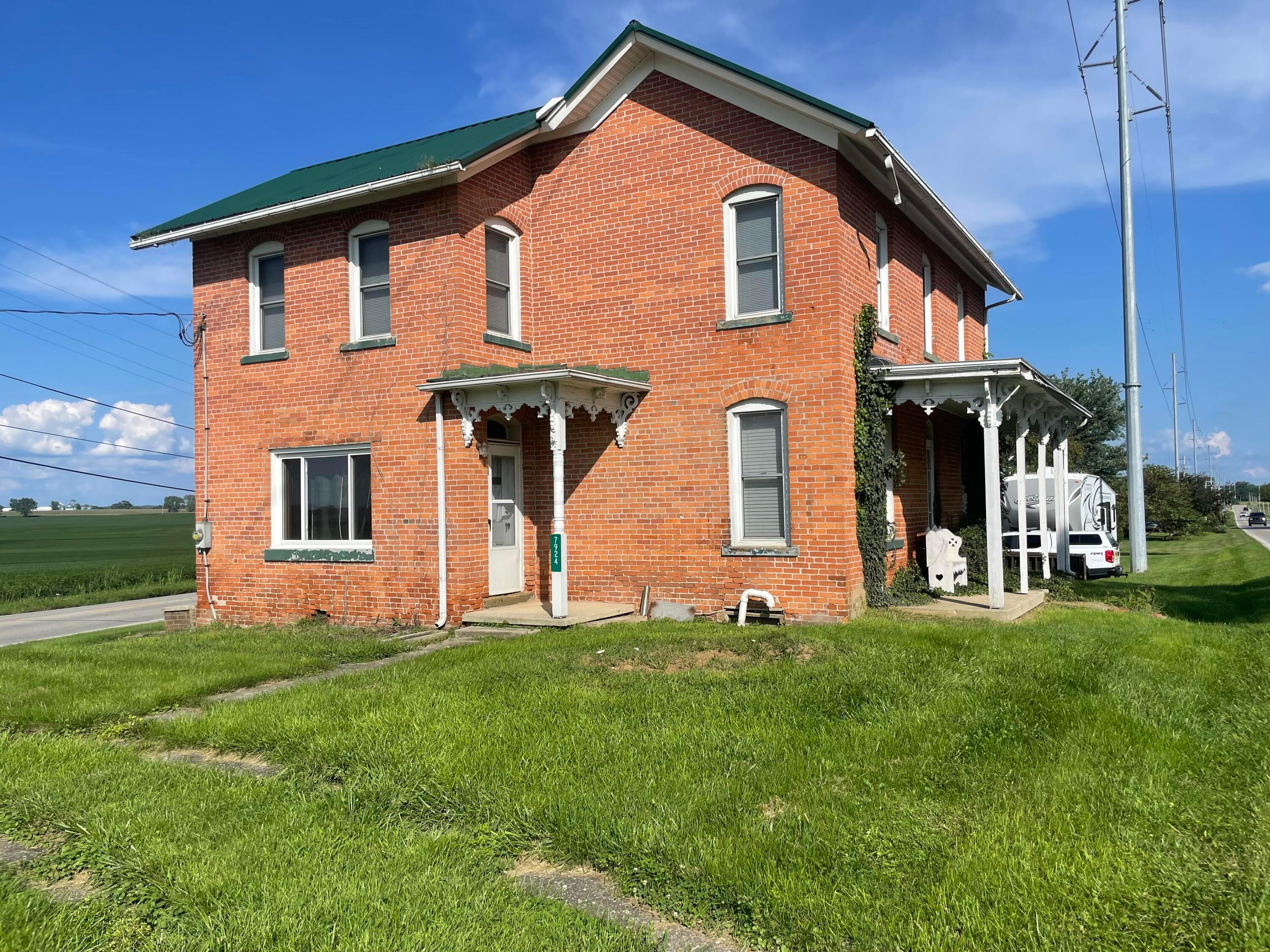 7924 E State Route 56 Property Photo 1