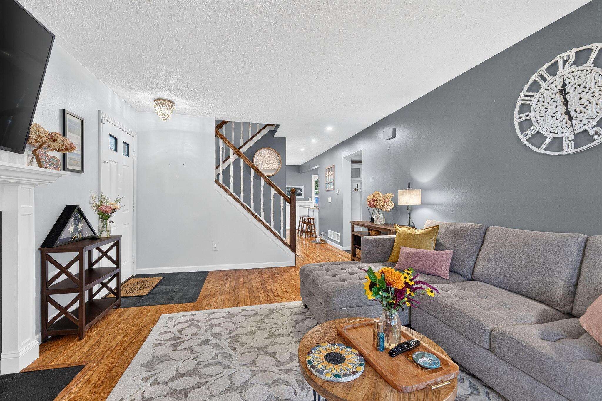 145 Ravine Ridge Drive S Property Photo 14