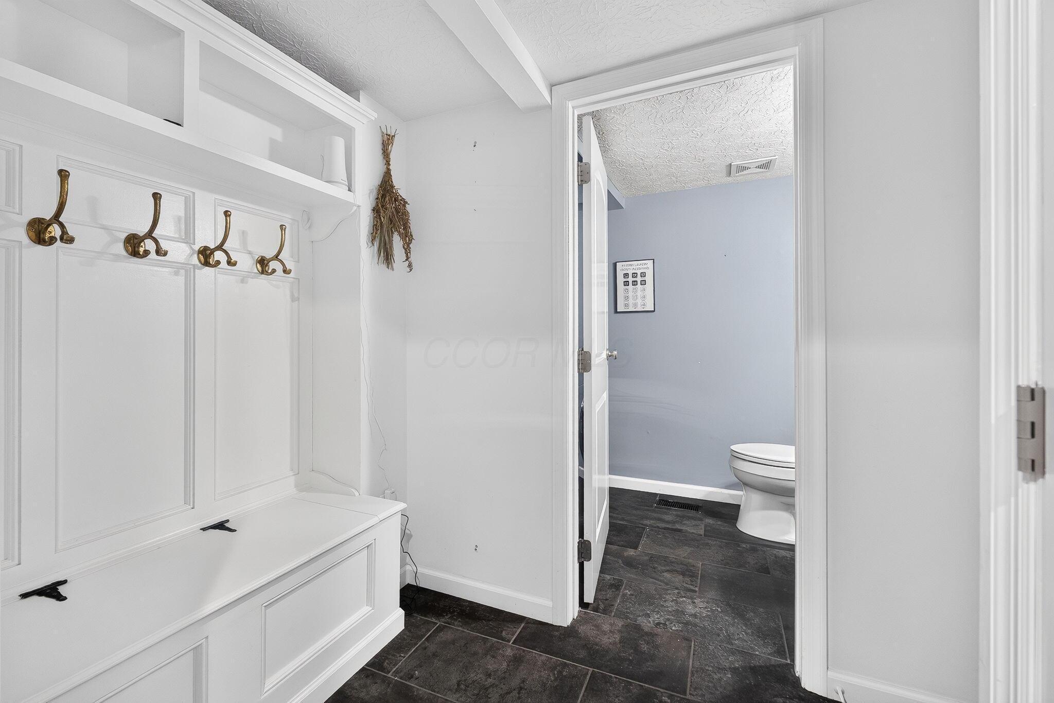 145 Ravine Ridge Drive S Property Photo 27