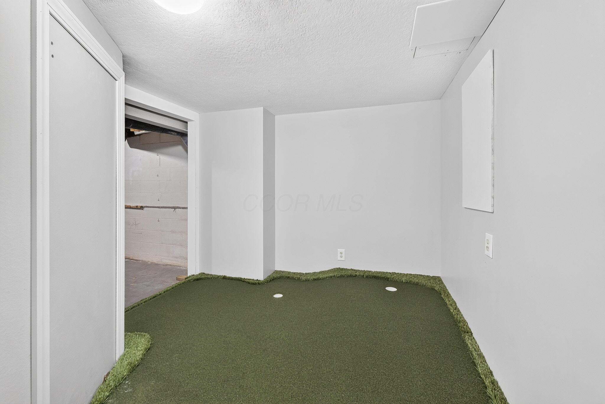 145 Ravine Ridge Drive S Property Photo 60