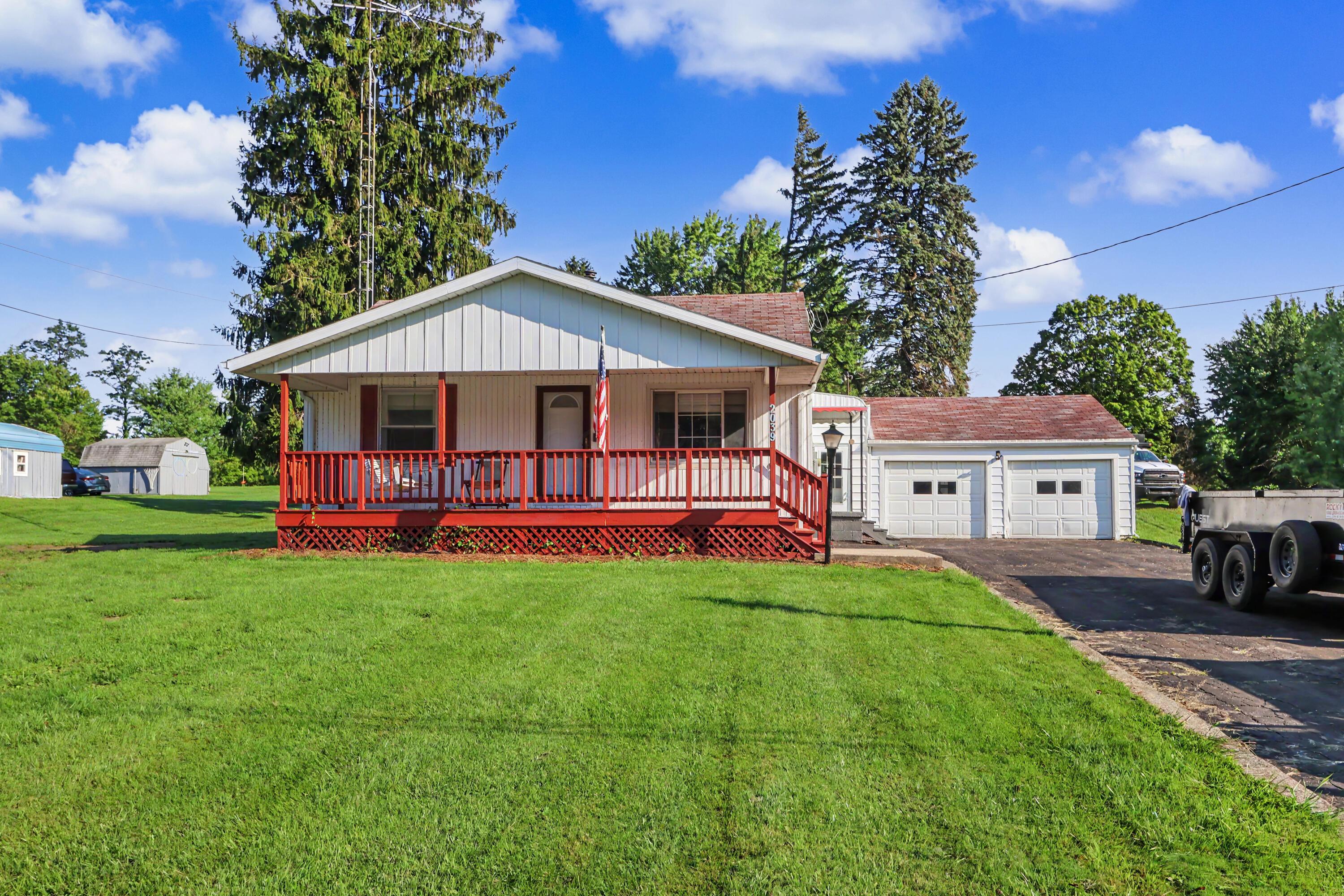 2039 Fleming Falls Road Property Photo 1
