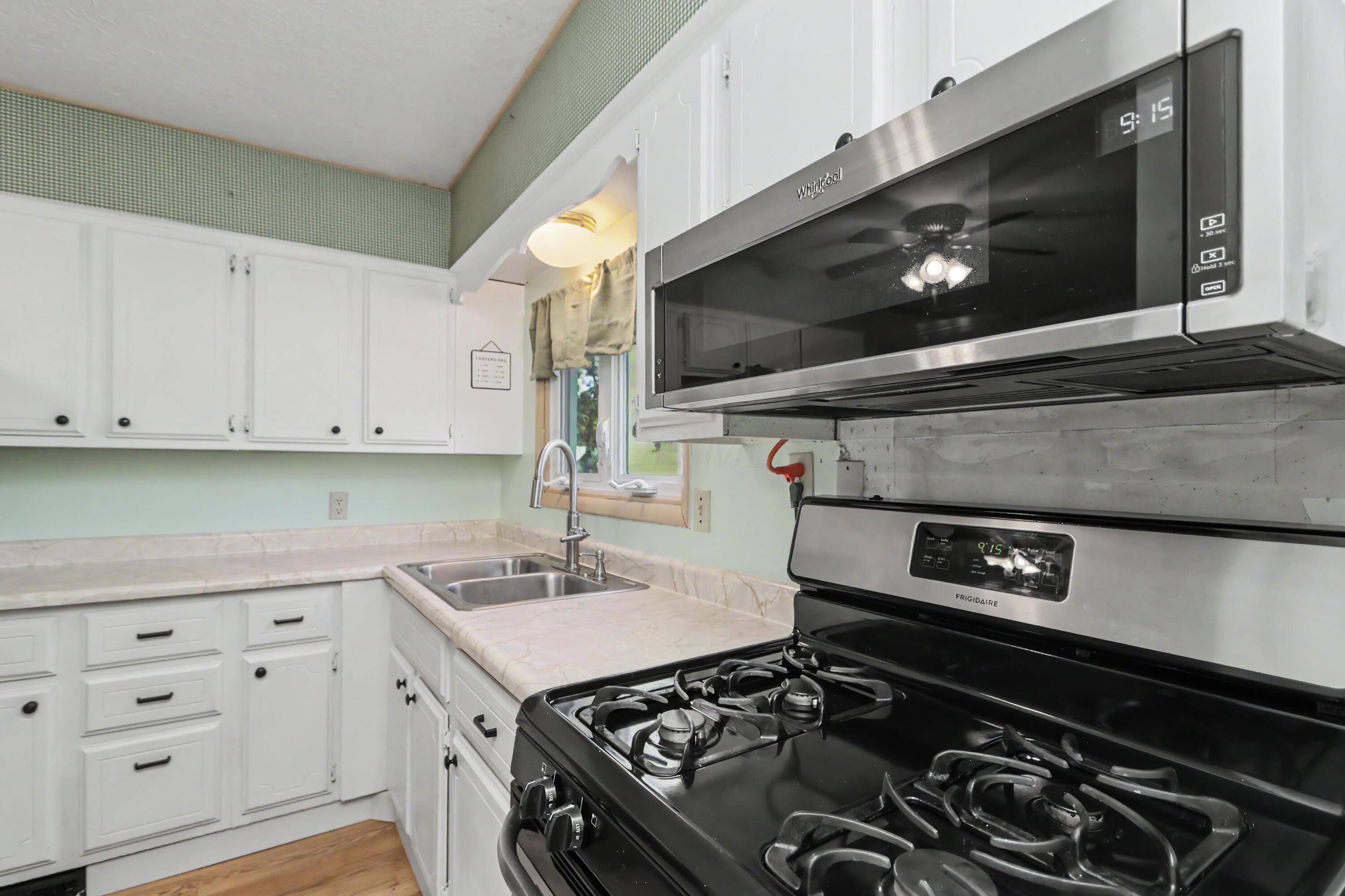 2039 Fleming Falls Road Property Photo 8