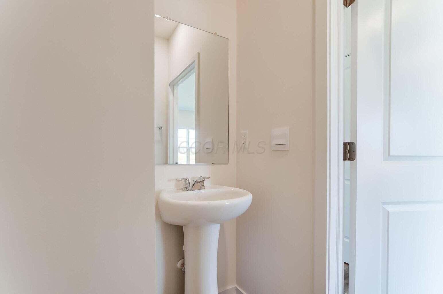 852 Sunny Vale Drive Property Photo 20