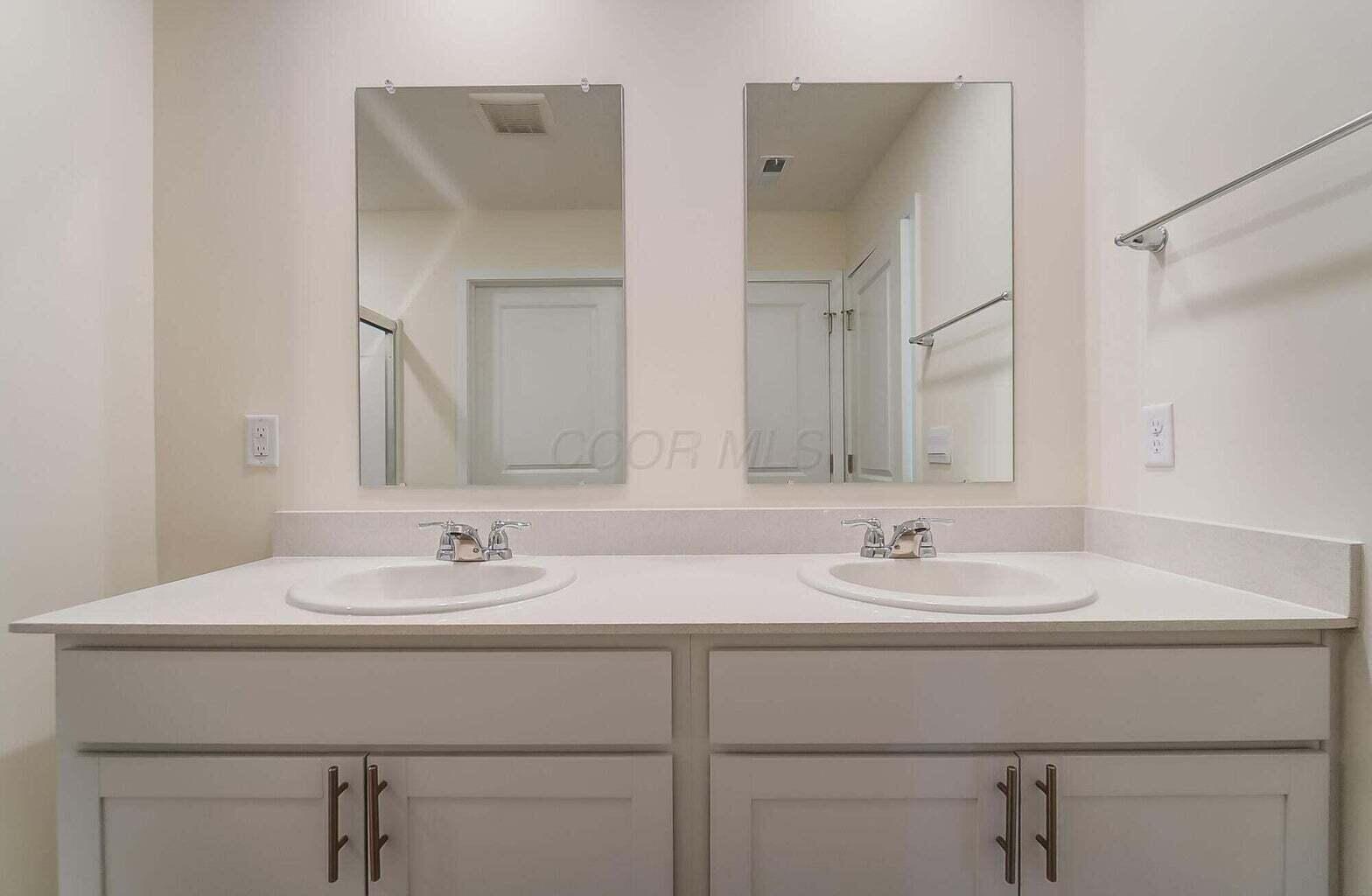 852 Sunny Vale Drive Property Photo 27
