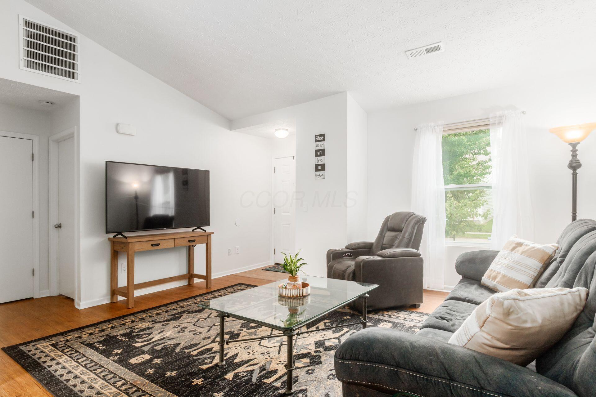 6309 Marengo Street Property Photo 10