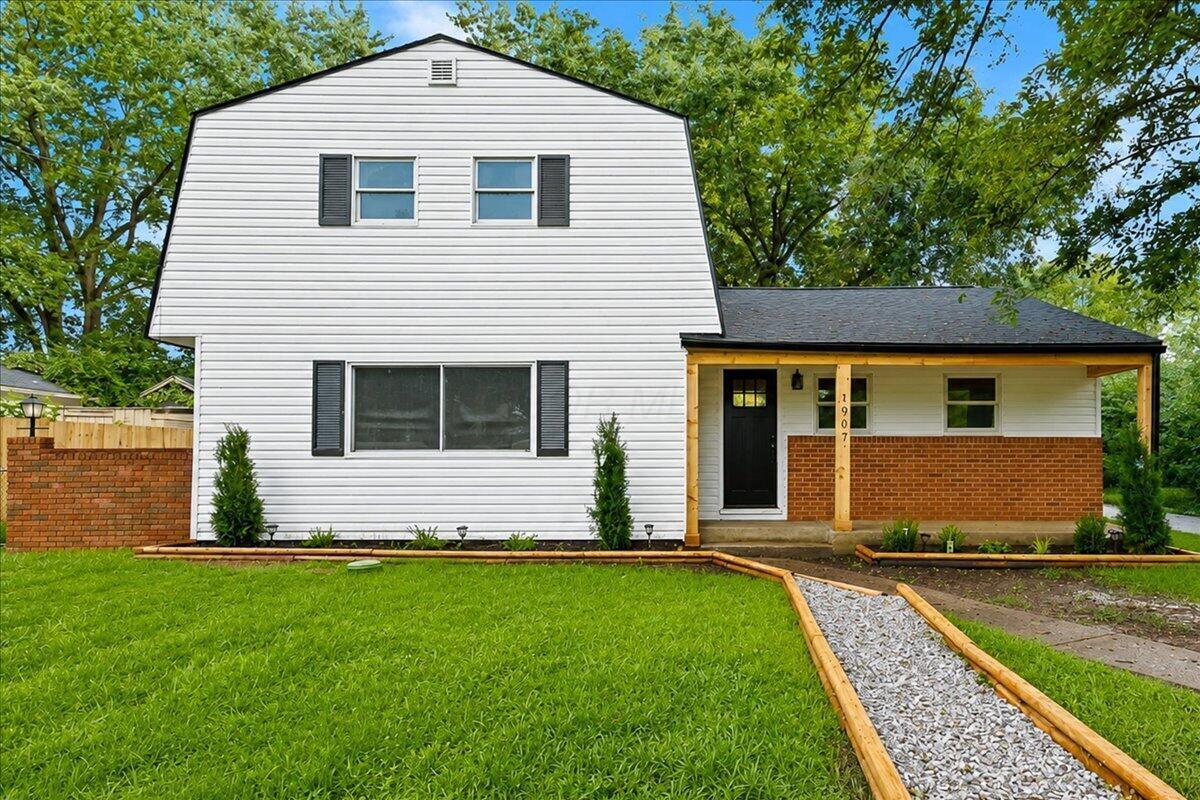 1907 Todd Avenue Property Photo 1