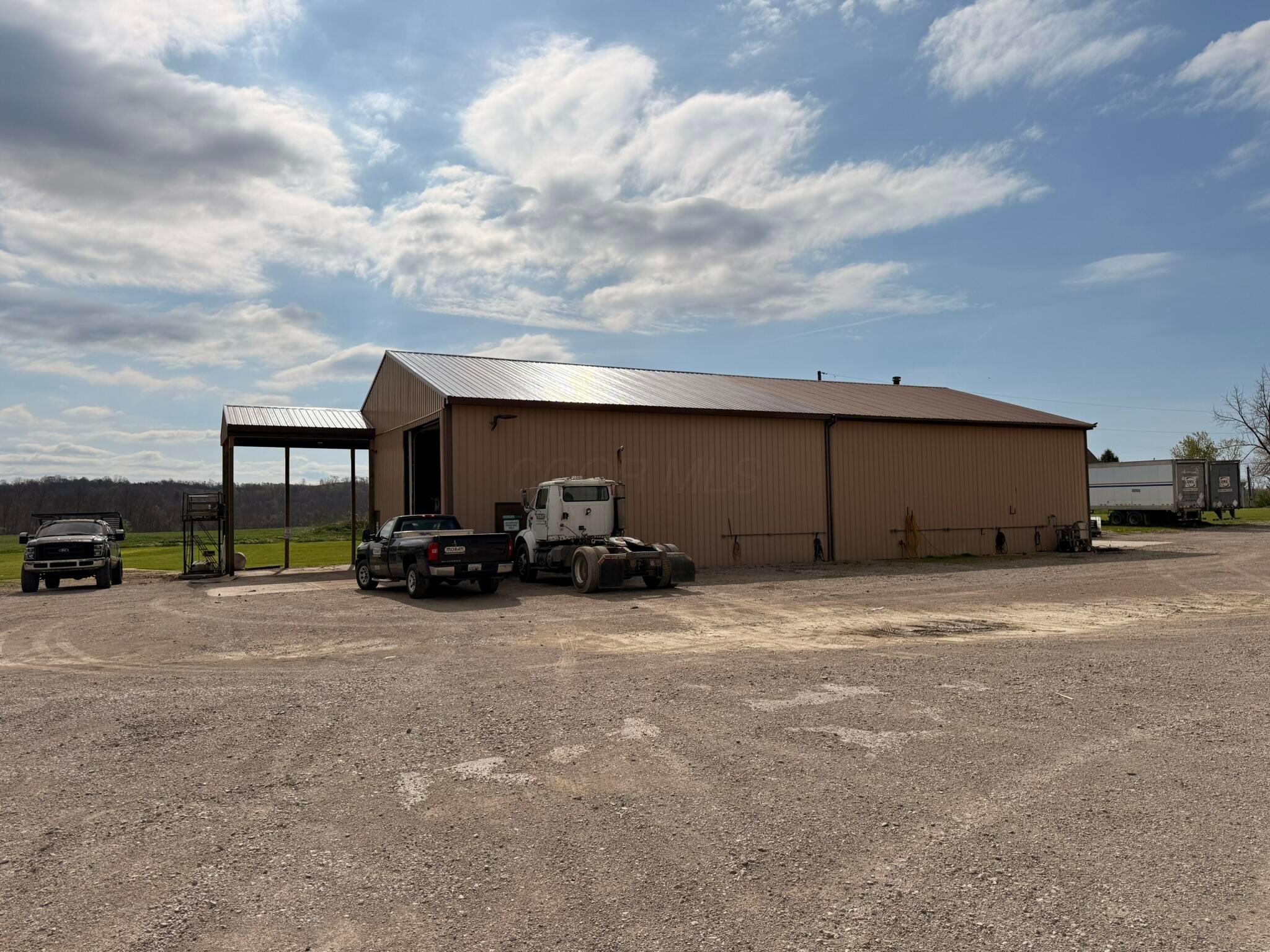 4550 Roseville Road Property Photo 16