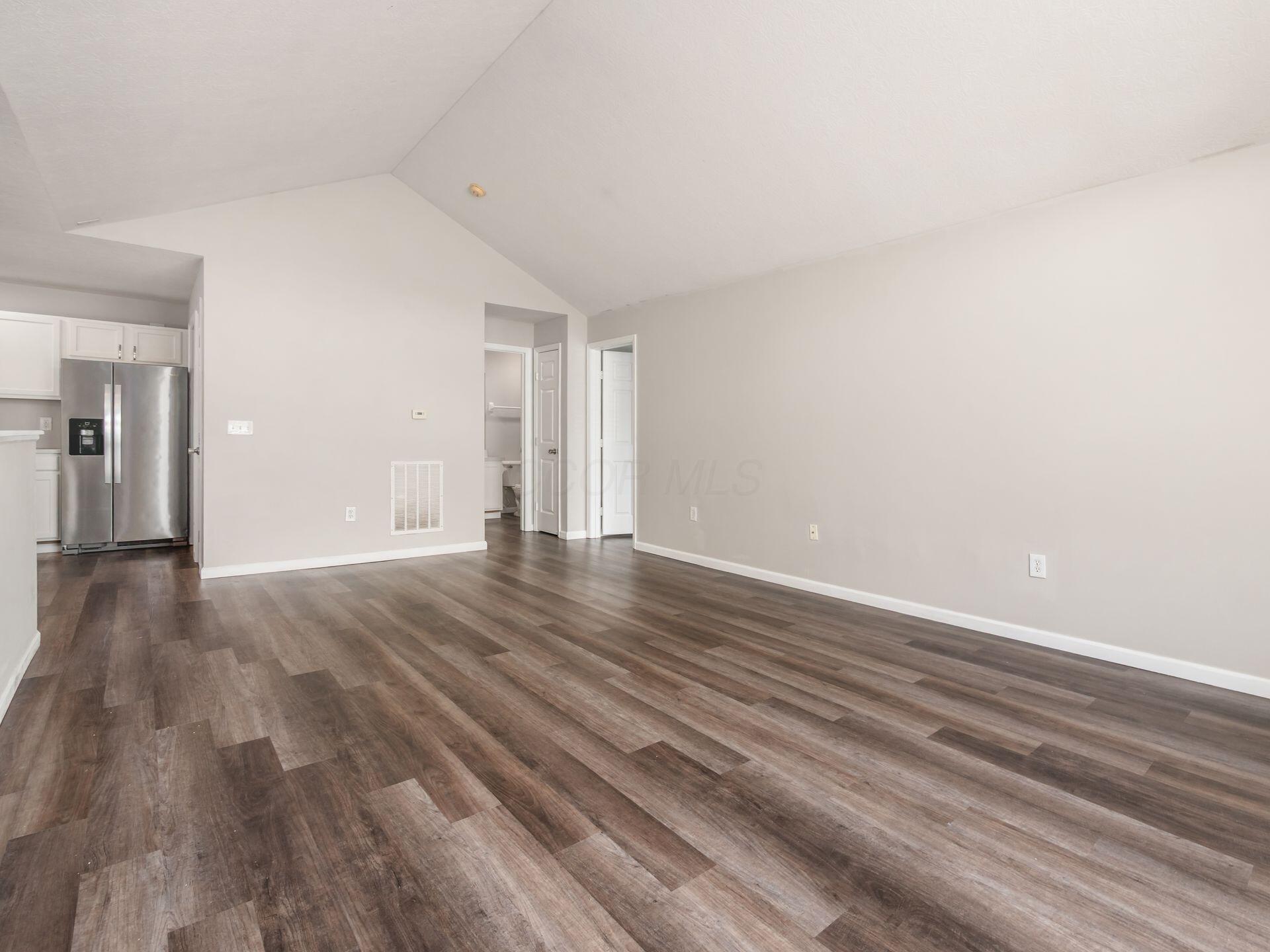 5018 Ivyvine Boulevard, B Property Photo 11