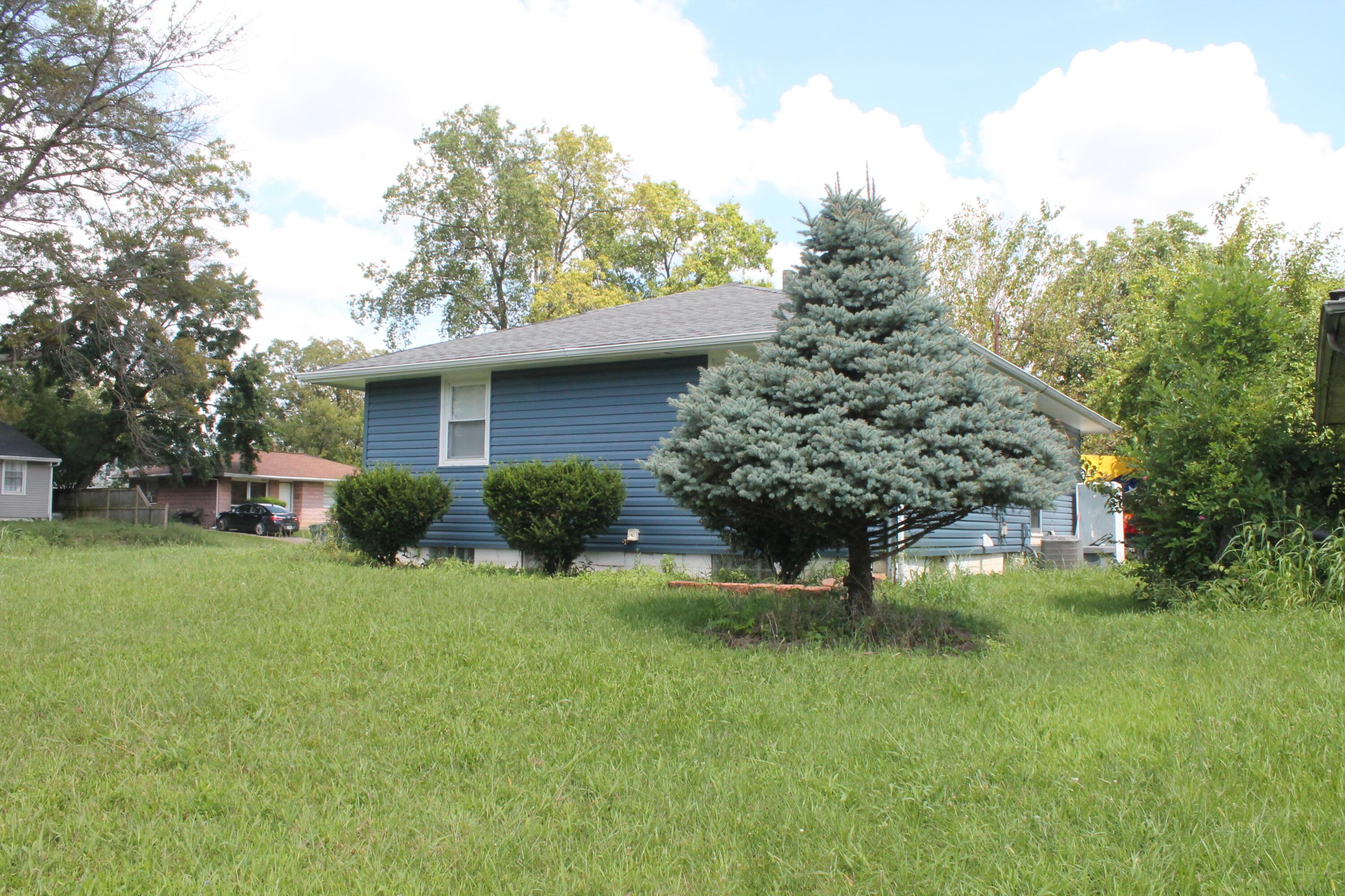 2193 Myrtle Avenue Property Photo 3
