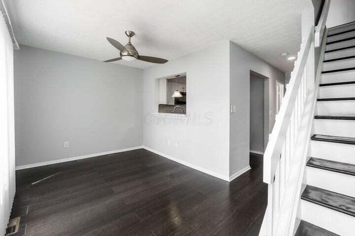 5417 E Valley Lane E Property Photo 5