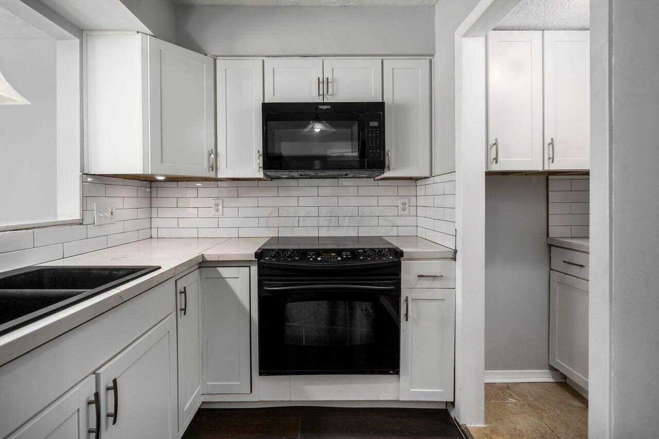 5417 E Valley Lane E Property Photo 21