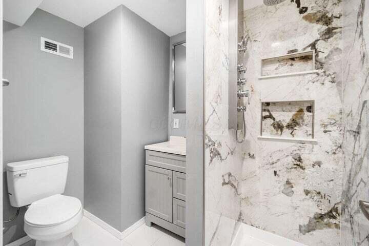 5417 E Valley Lane E Property Photo 26
