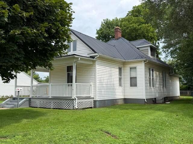 580 E Main Street Property Photo 2