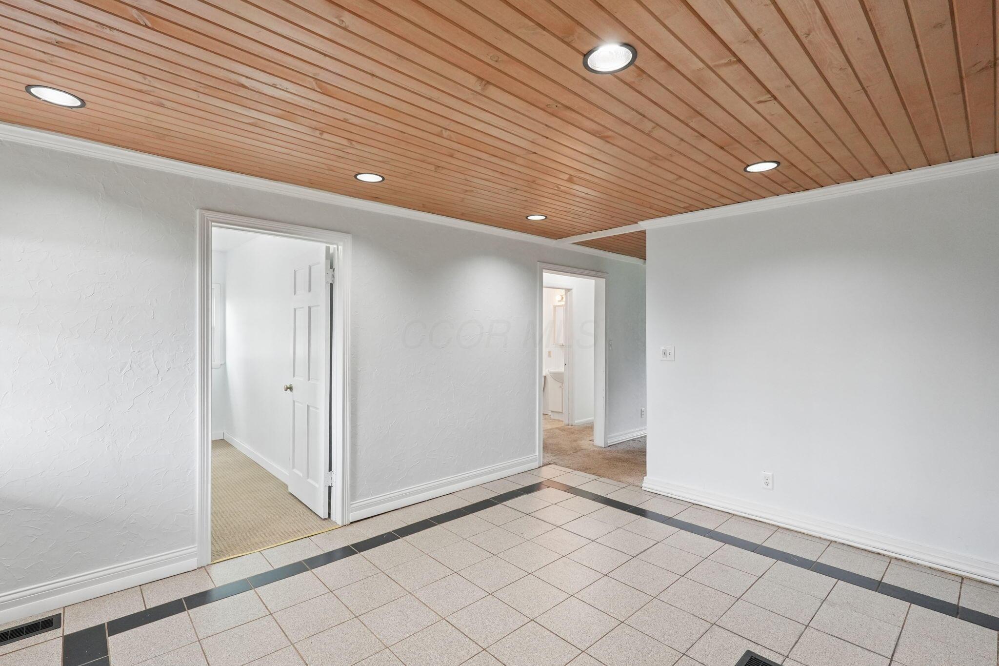 702 Cox Avenue Property Photo 11