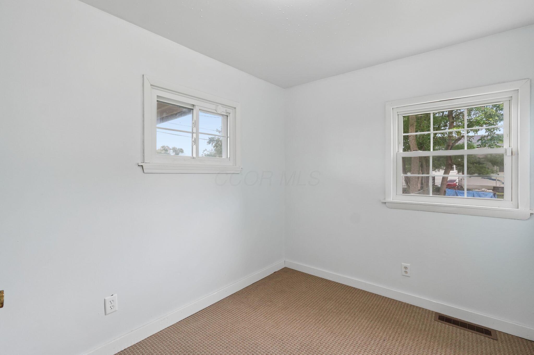 702 Cox Avenue Property Photo 23
