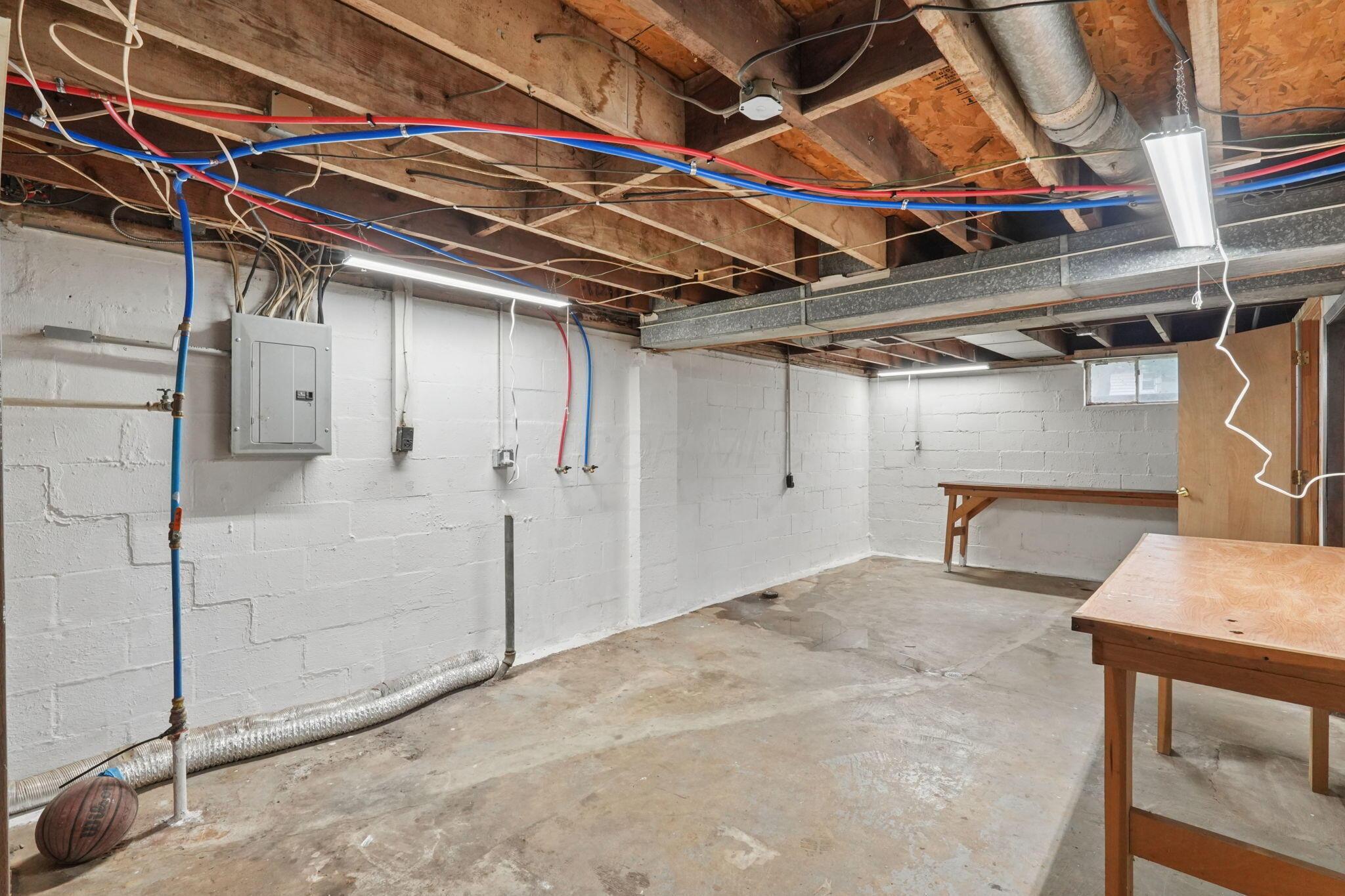 702 Cox Avenue Property Photo 27