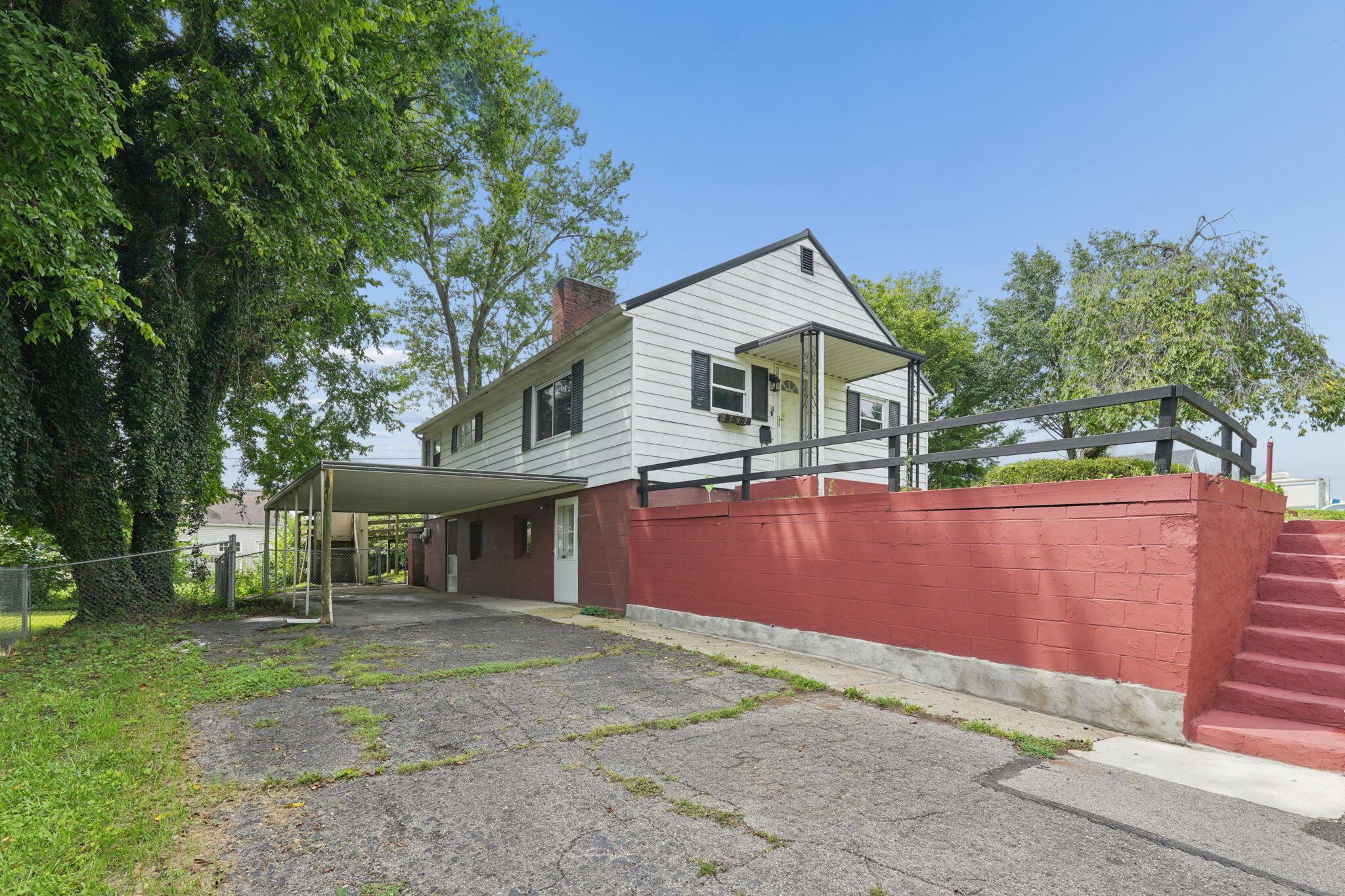 702 Cox Avenue Property Photo 28