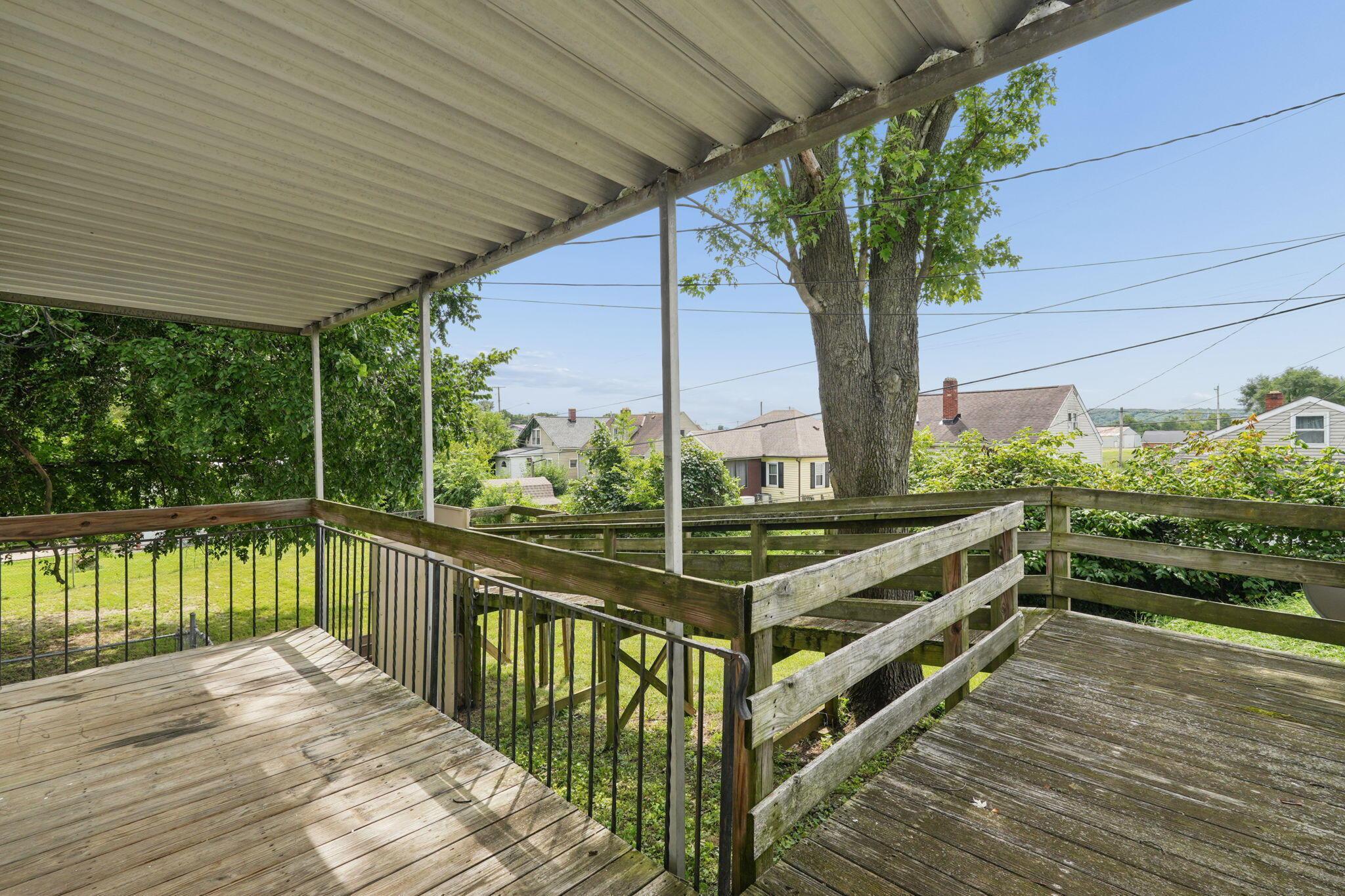 702 Cox Avenue Property Photo 31