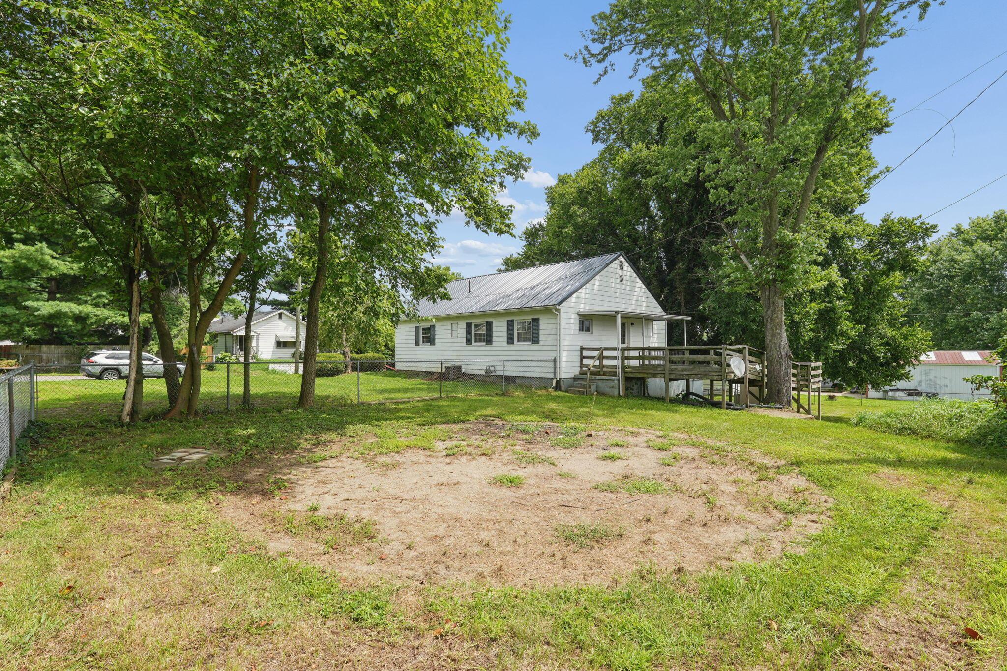 702 Cox Avenue Property Photo 33