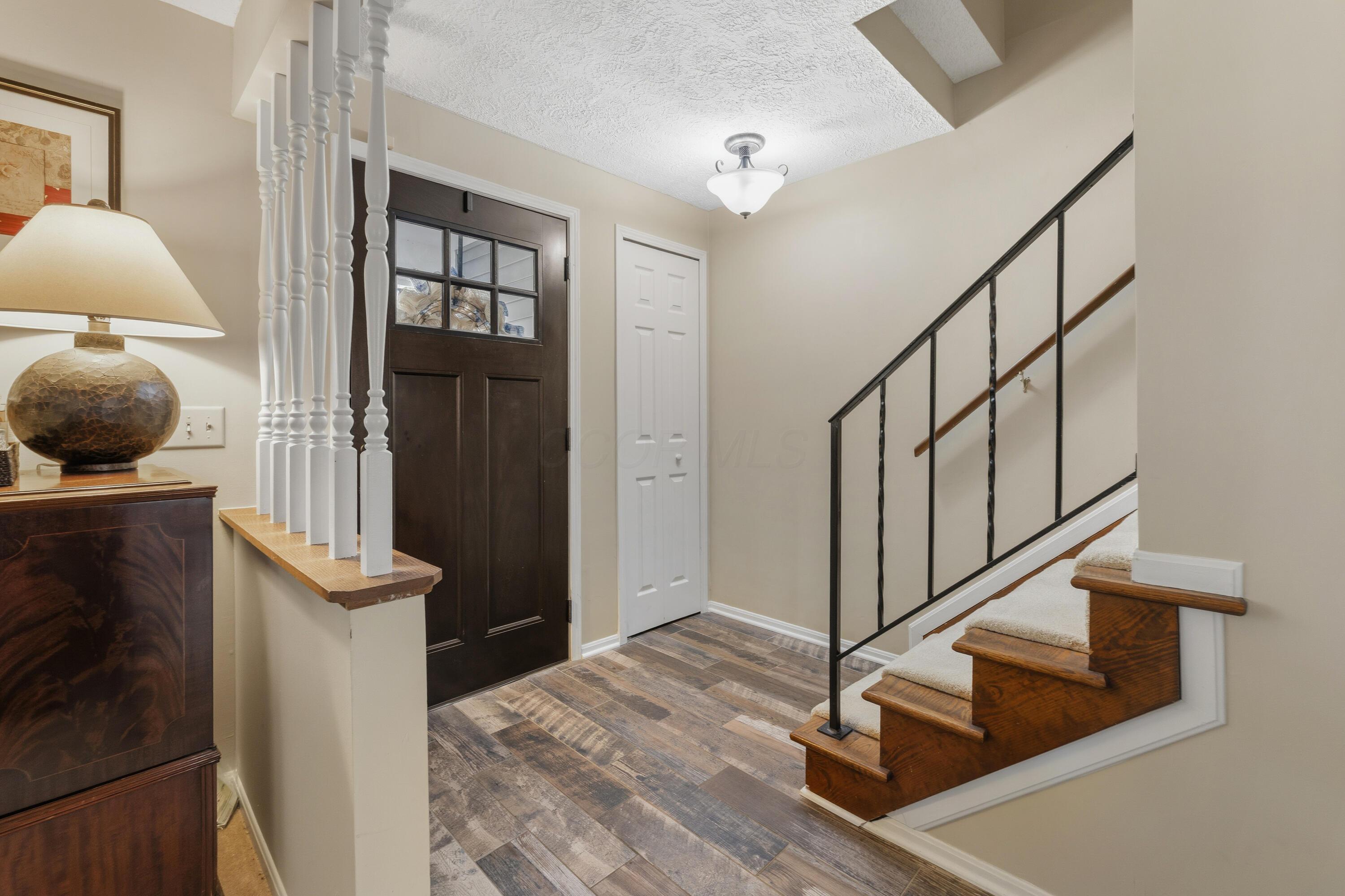 8043 Schoolside Drive Property Photo 3