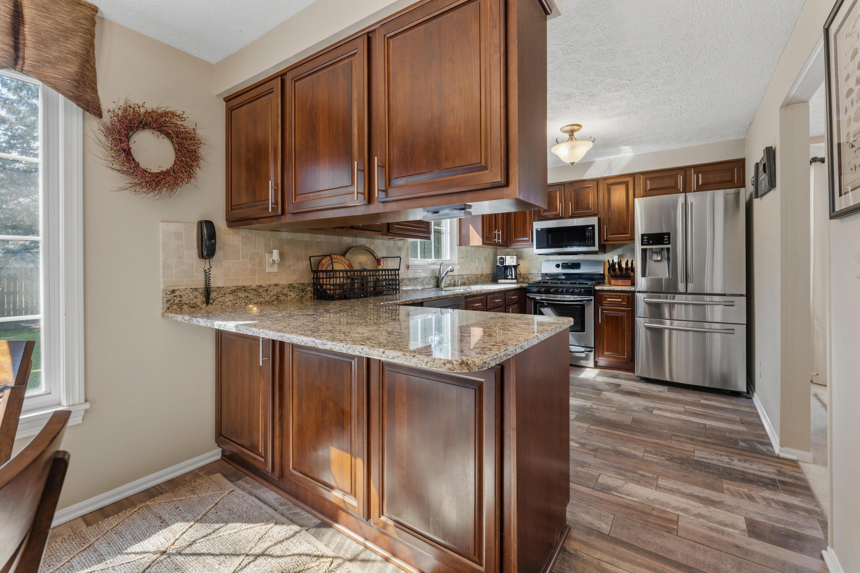 8043 Schoolside Drive Property Photo 12