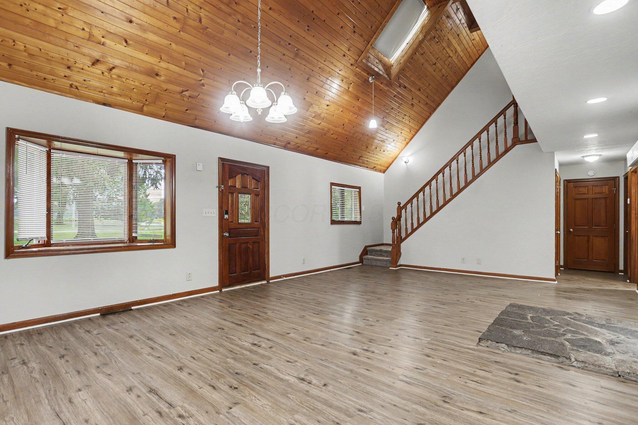 4745 Summit Road Sw Property Photo 3