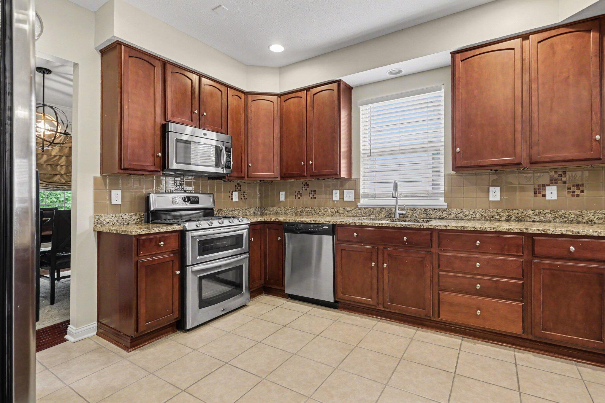 680 Granite Drive Property Photo 6