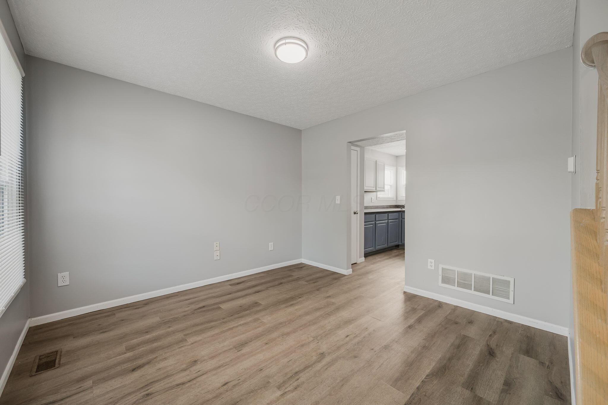 1144 Tenagra Way Property Photo 6